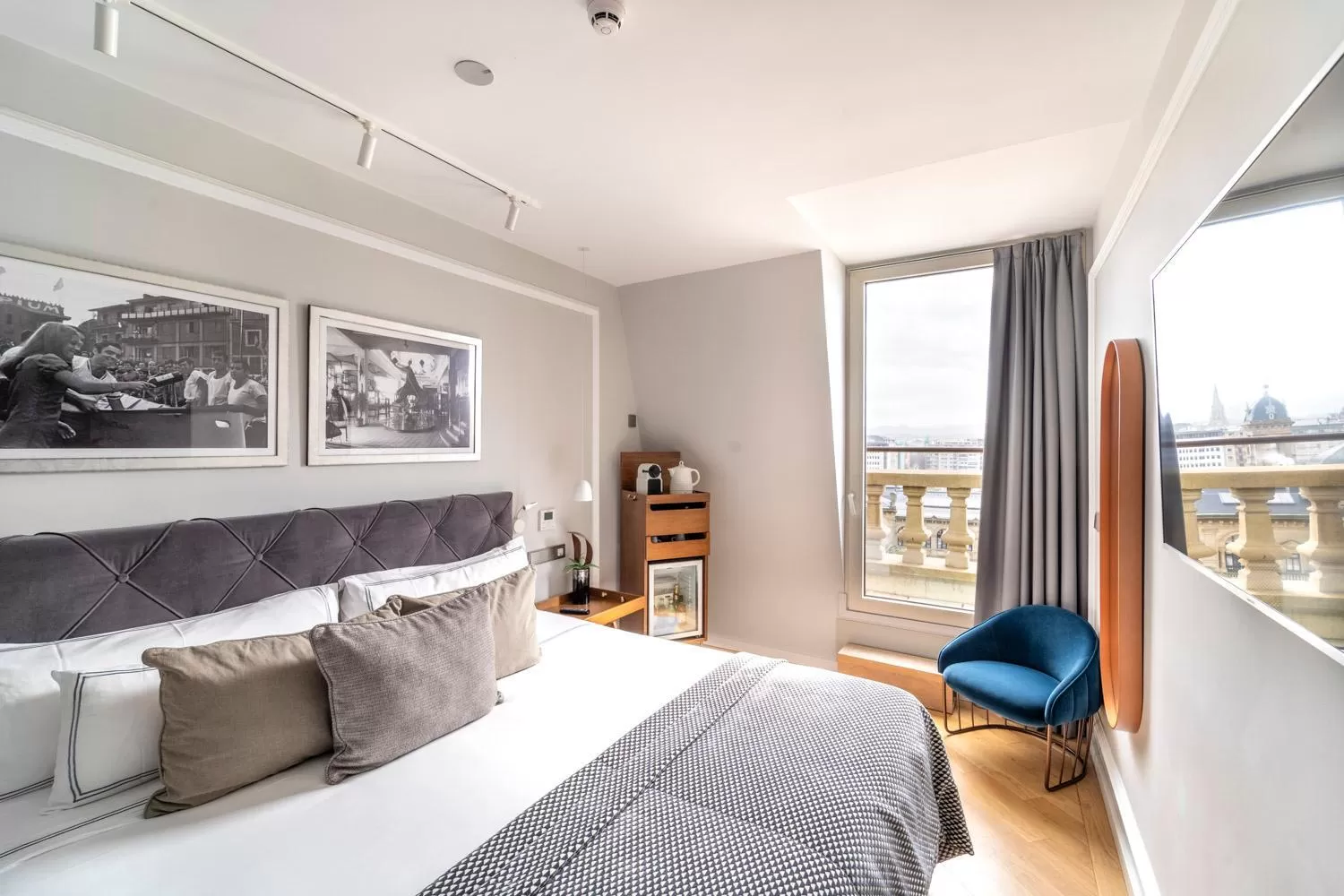 View (from property/room), Bed in Lasala Plaza Hotel - Adults Only