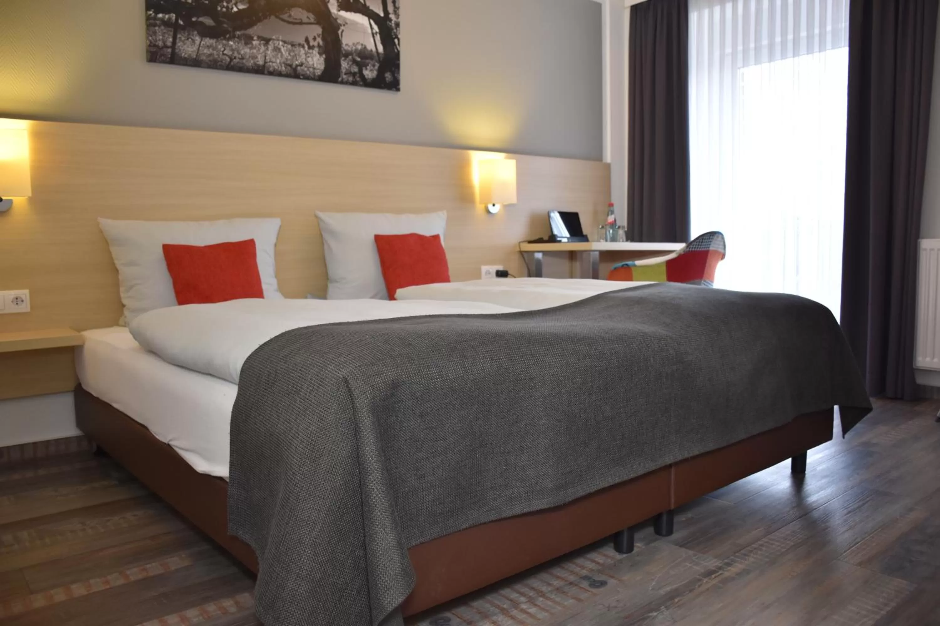 Photo of the whole room, Bed in Altes Eishaus, Hotel & Restaurant