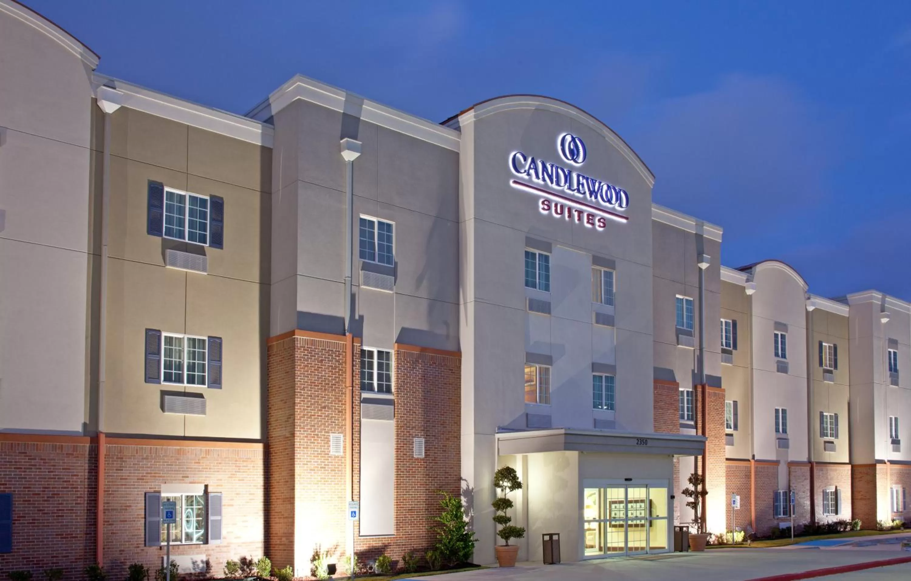 Property building in Candlewood Suites League City by IHG