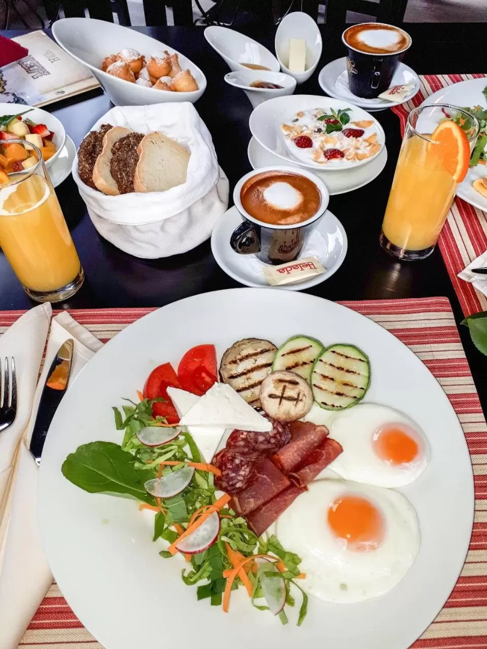 Meals in Hotel Helada