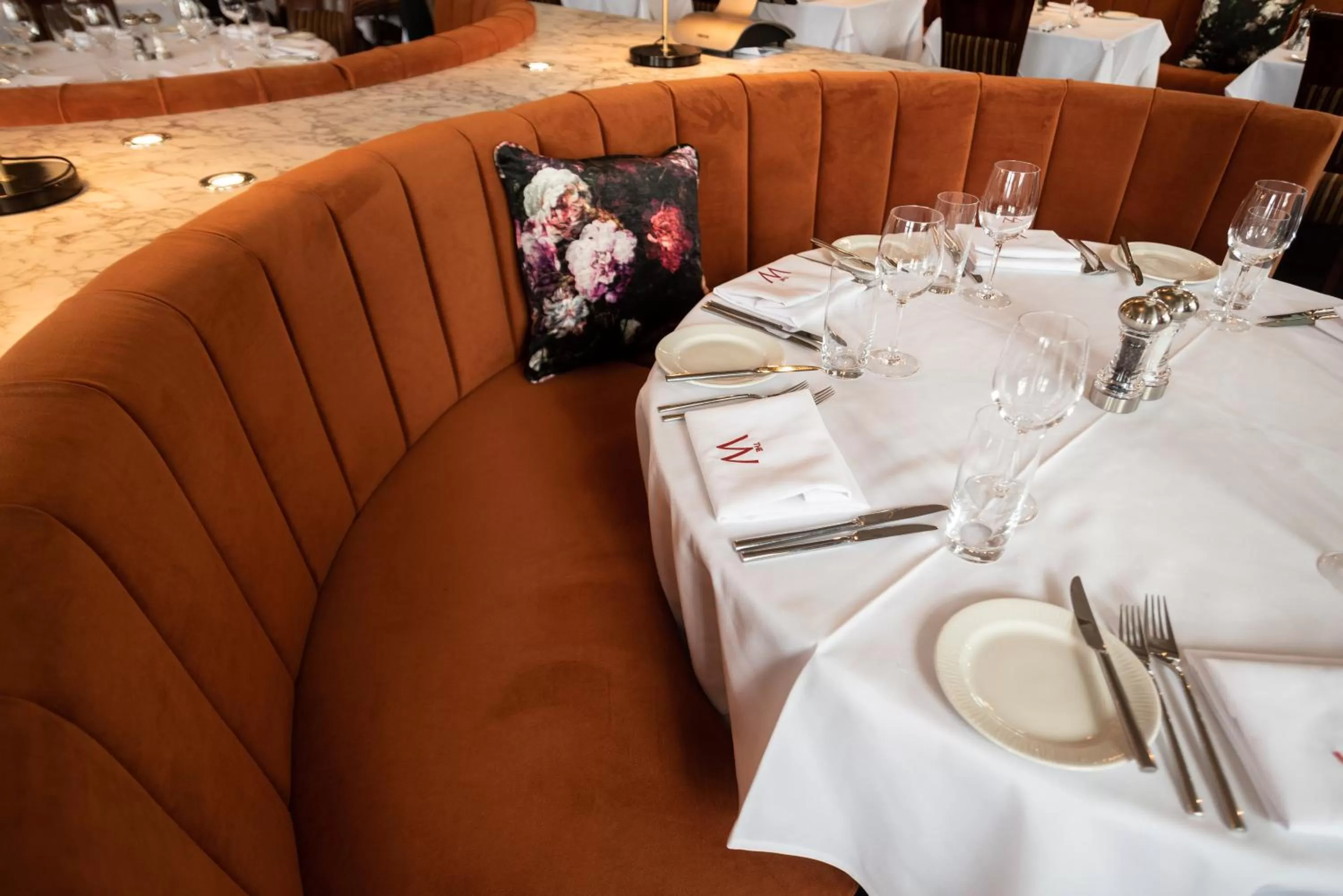 Restaurant/places to eat in Low Wood Bay