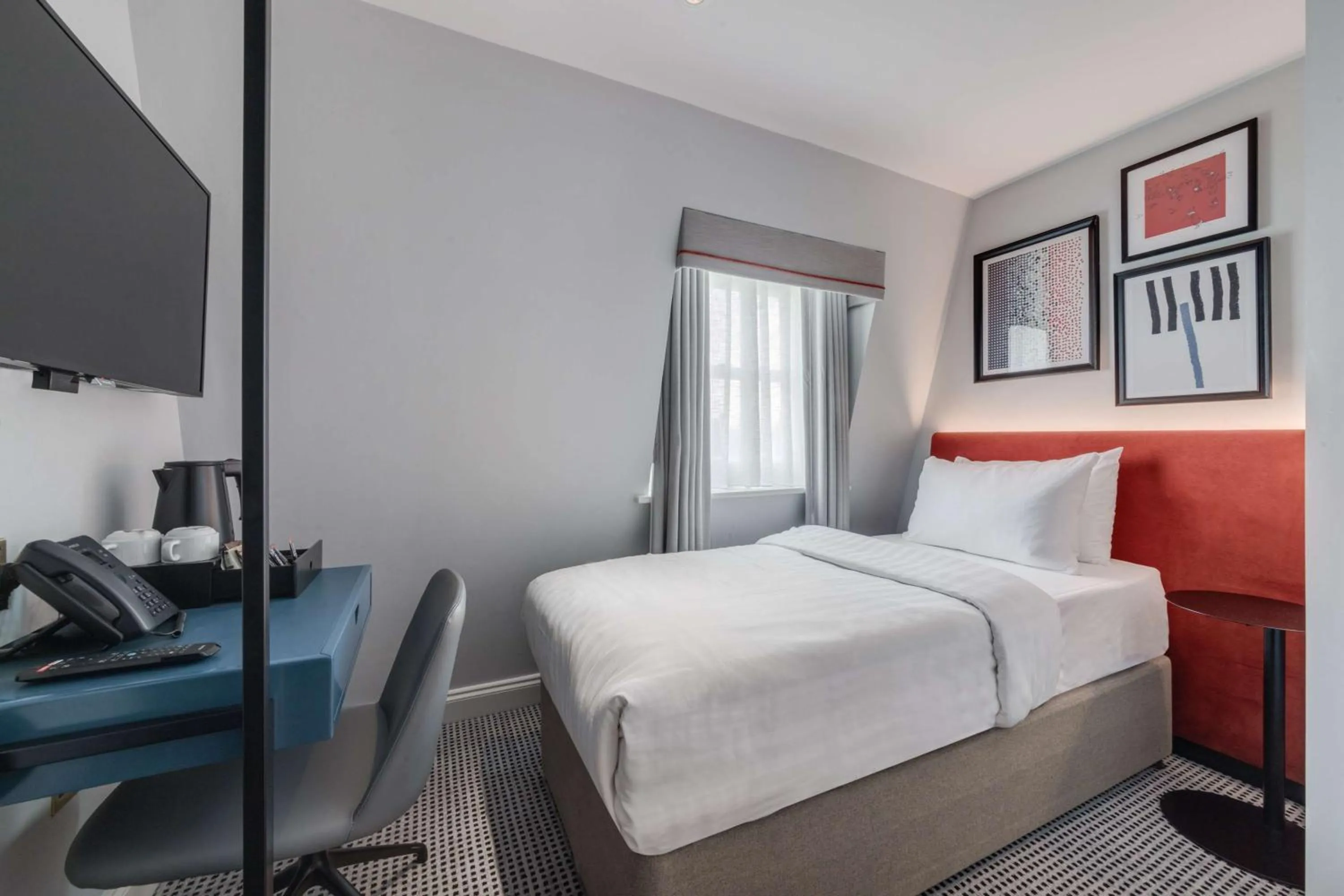 Bedroom, Bed in Best Western The Boltons