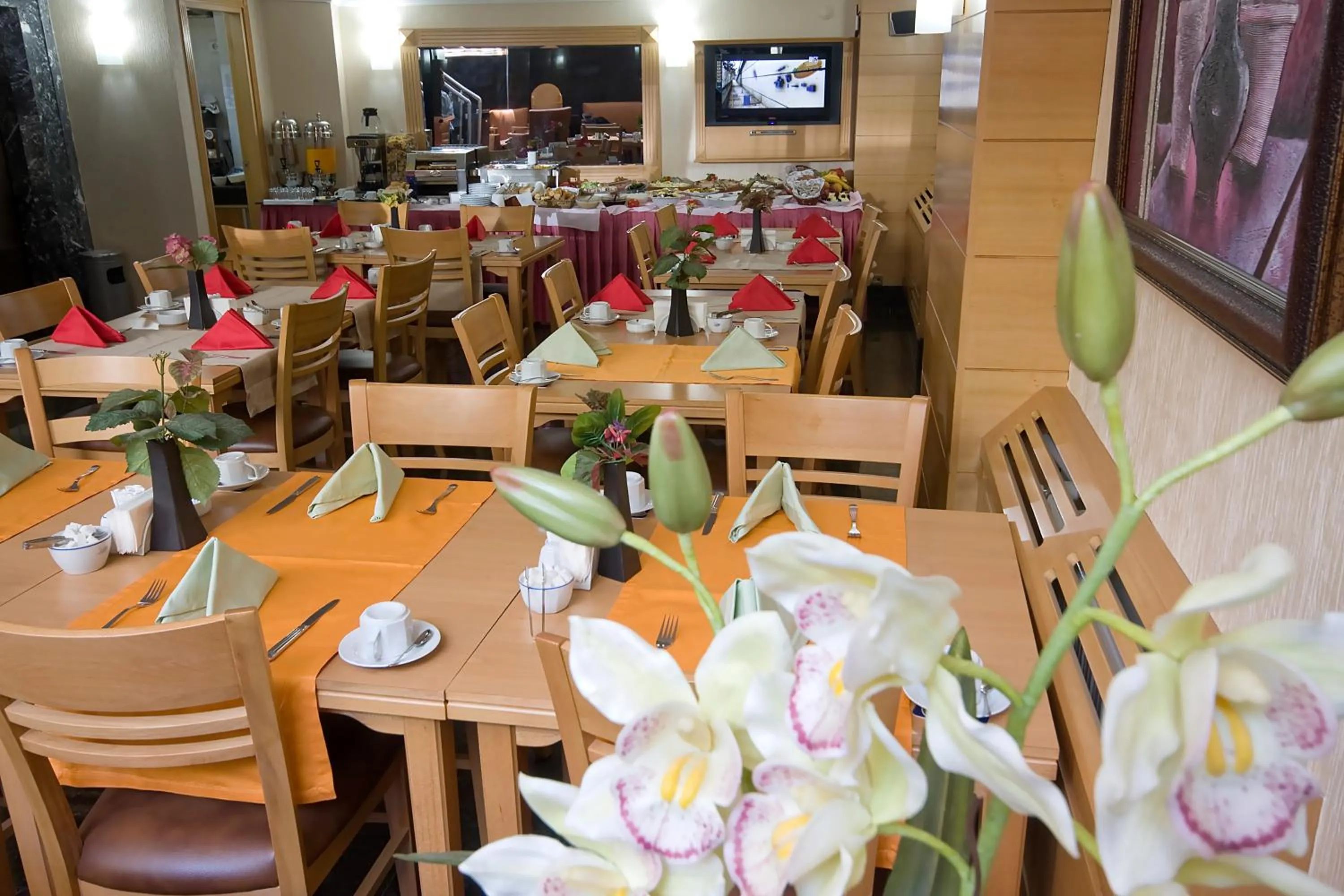 Restaurant/places to eat in Park Star Hotel Taksim