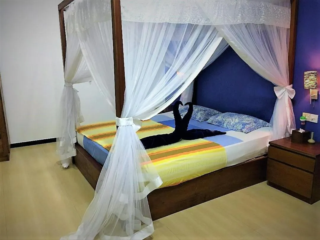 Bedroom, Bed in Gomez Place