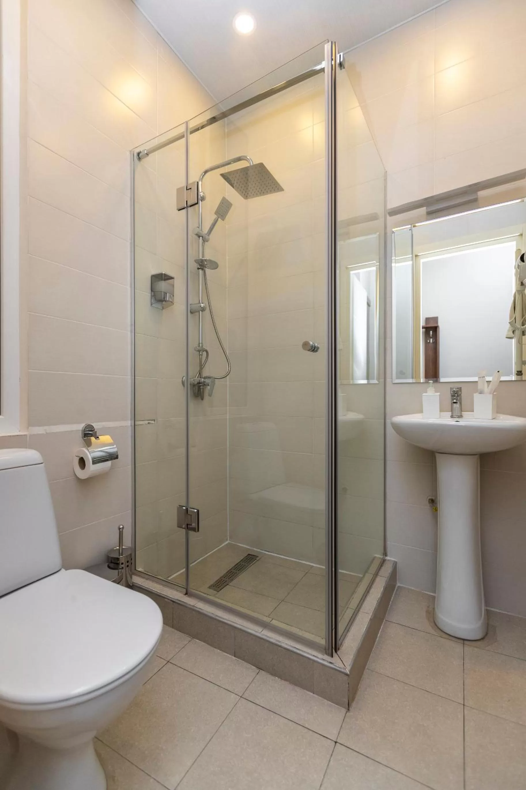 Shower, Bathroom in Hotello