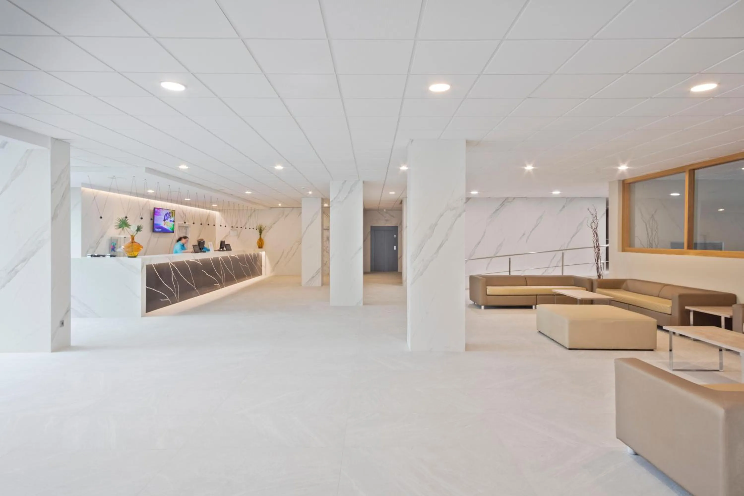 Lobby or reception in Hotel Best Delta