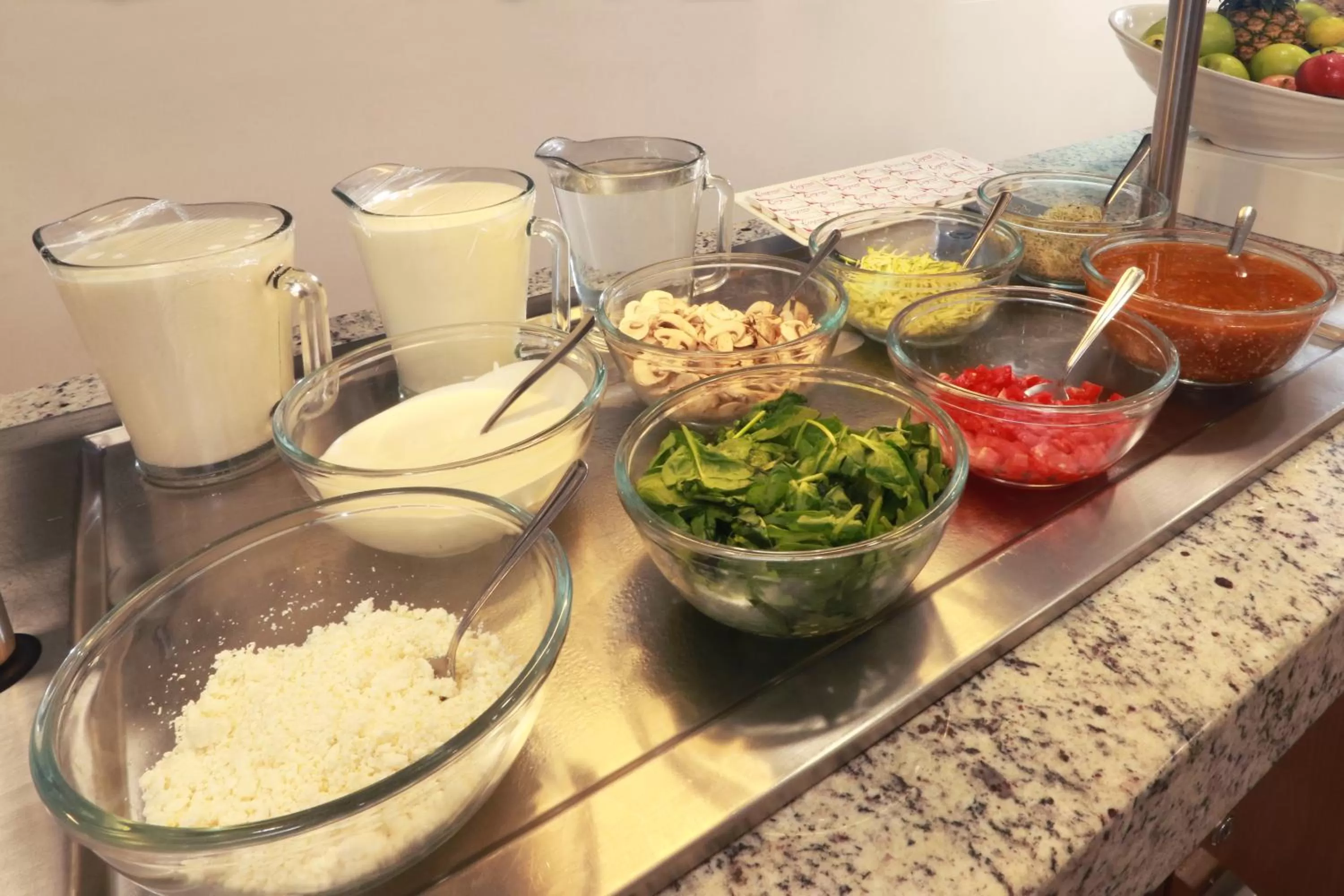 Restaurant/places to eat in Wyndham Garden Guadalajara Acueducto