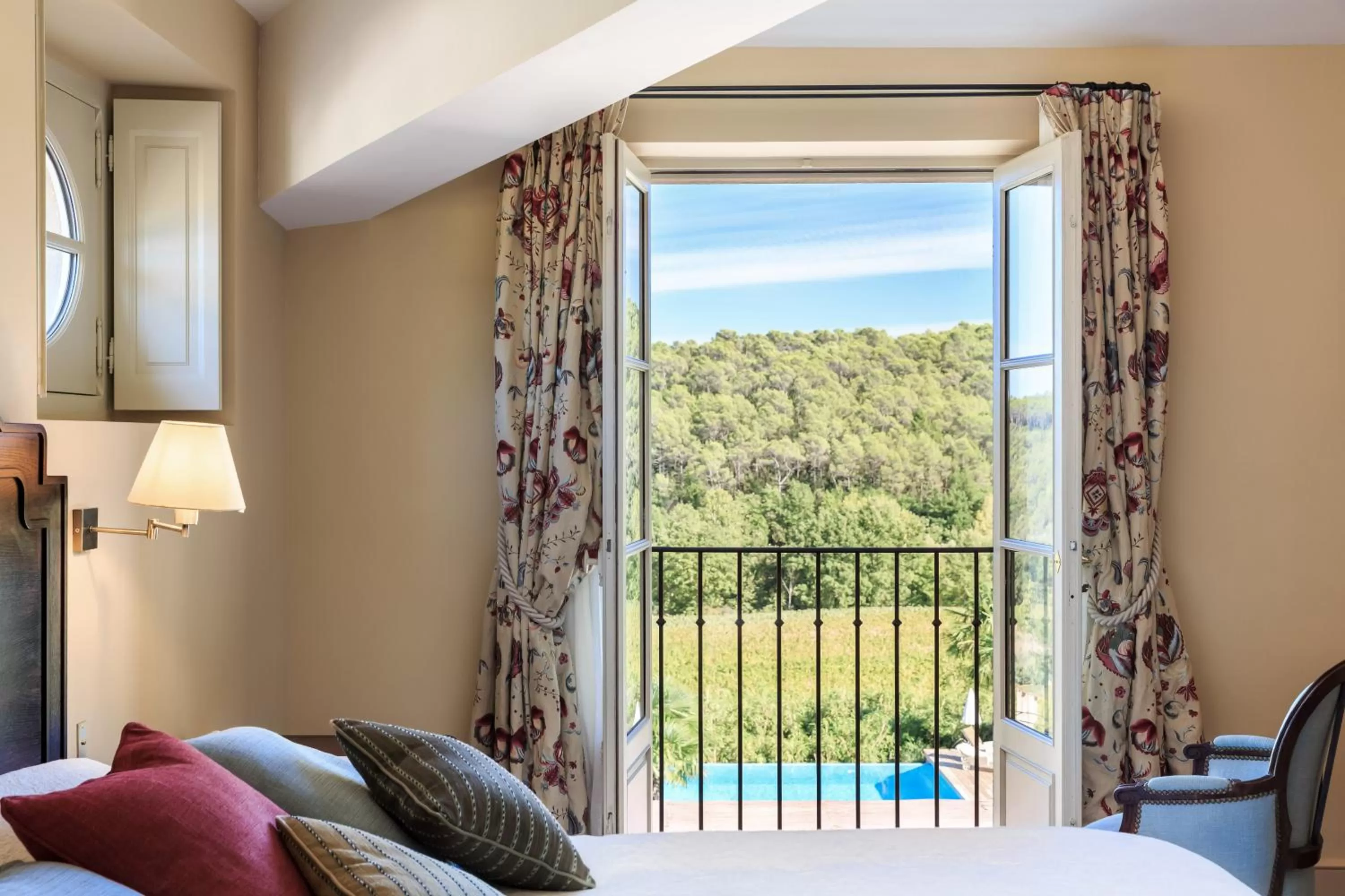 Bedroom, Bed in Château de Berne