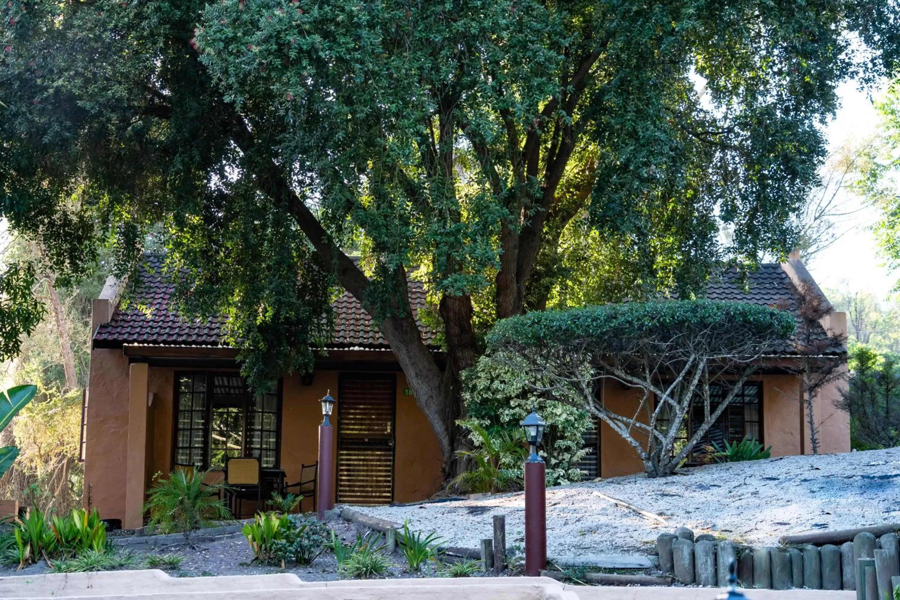 Property building in Gooderson Knysna Chalets