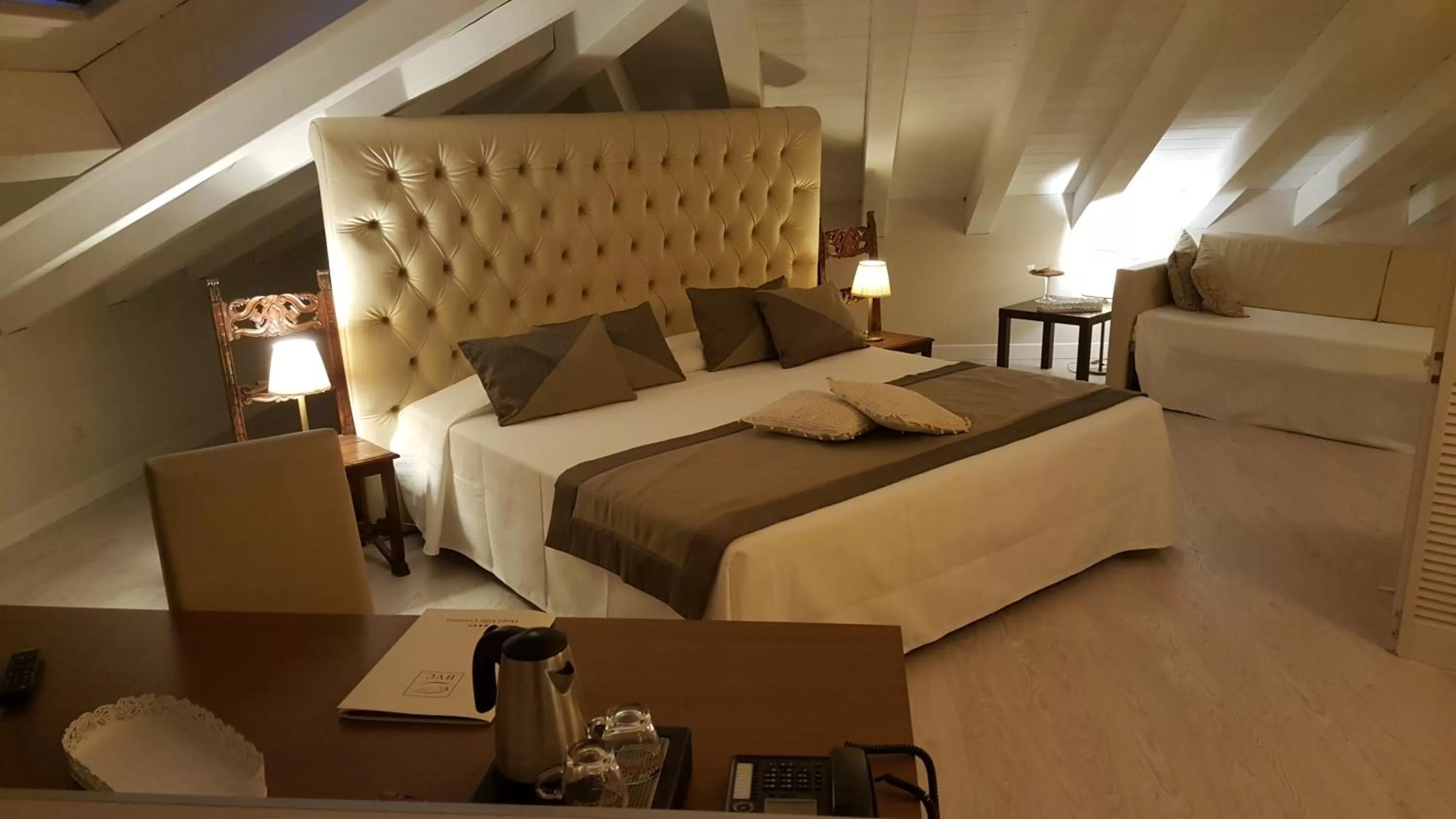 Bed in UNAHOTELS Eco Hotel Villa Costanza Venezia