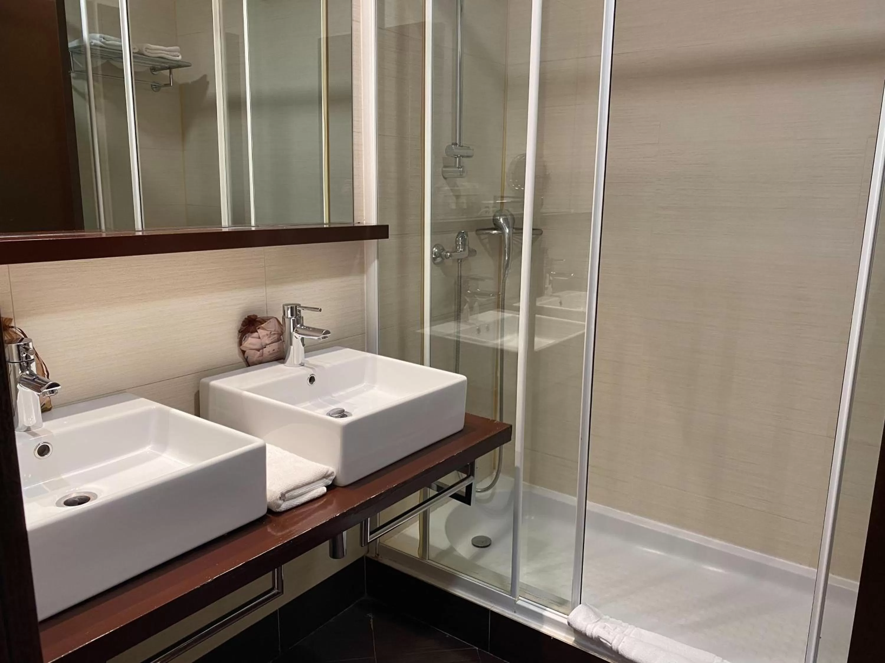 Bathroom in Hotel La Cantueña