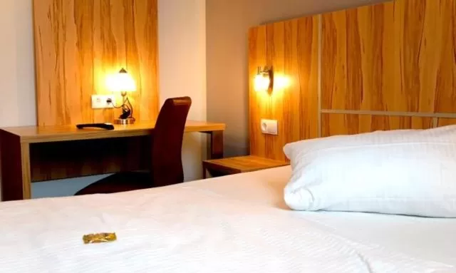 Decorative detail, Bed in Hotel am Schelztor