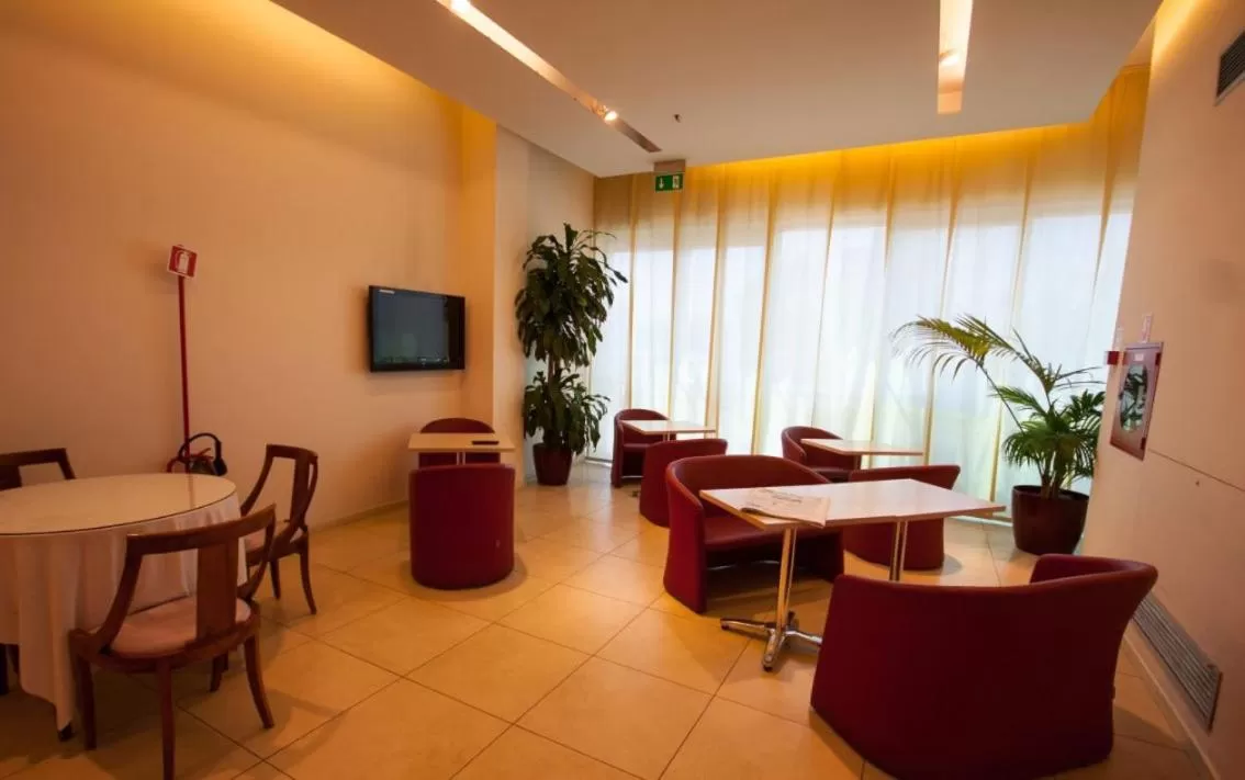 Business facilities in Hotel Lux
