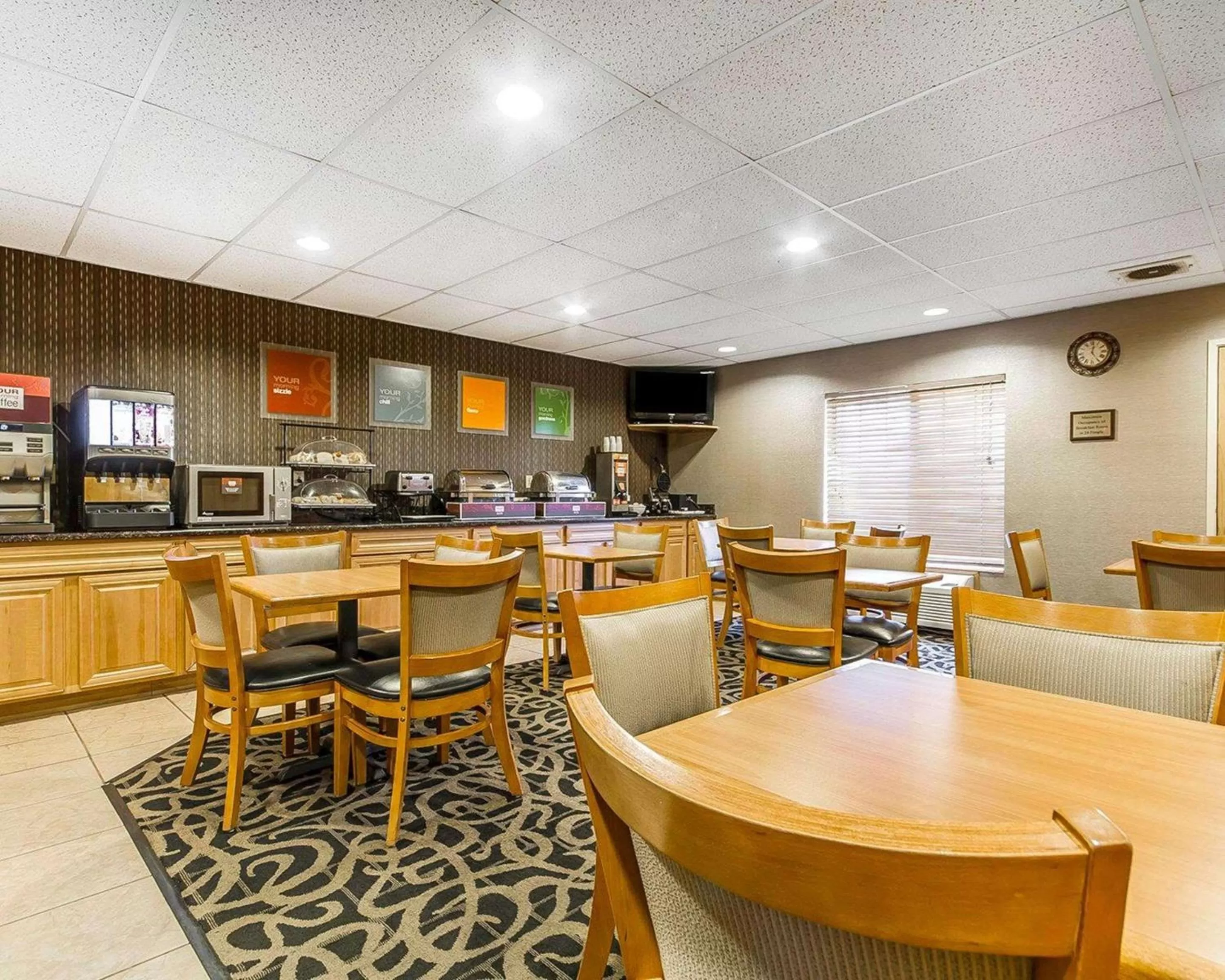 Restaurant/places to eat in Comfort Inn Owatonna near Medical Center