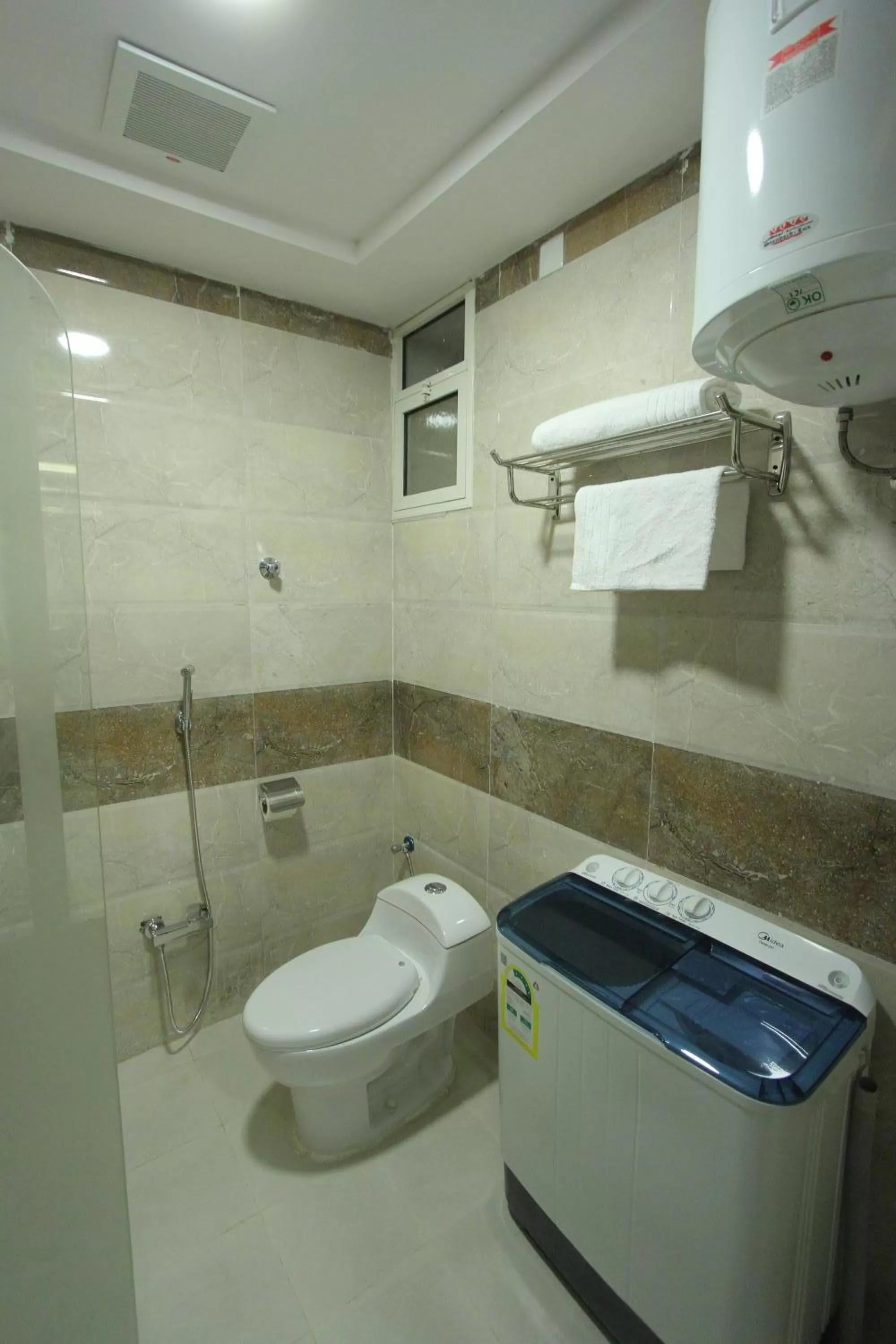 Bathroom in Qasr Rayana Aparthotel