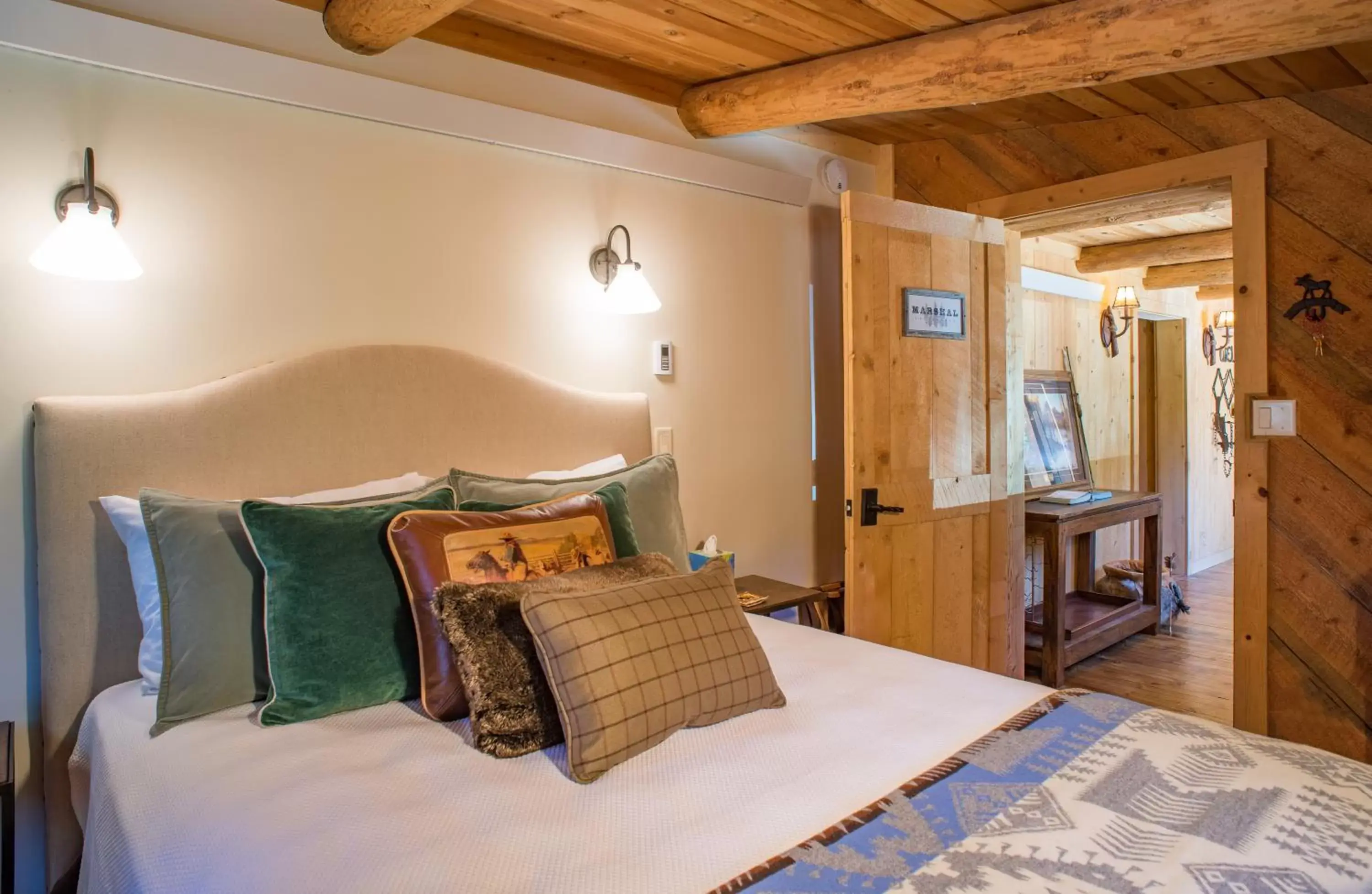 Queen Room - First Floor Front in Jackson Hole Hideout Queen Room - First Floor Front in Jackson Hole Hideout