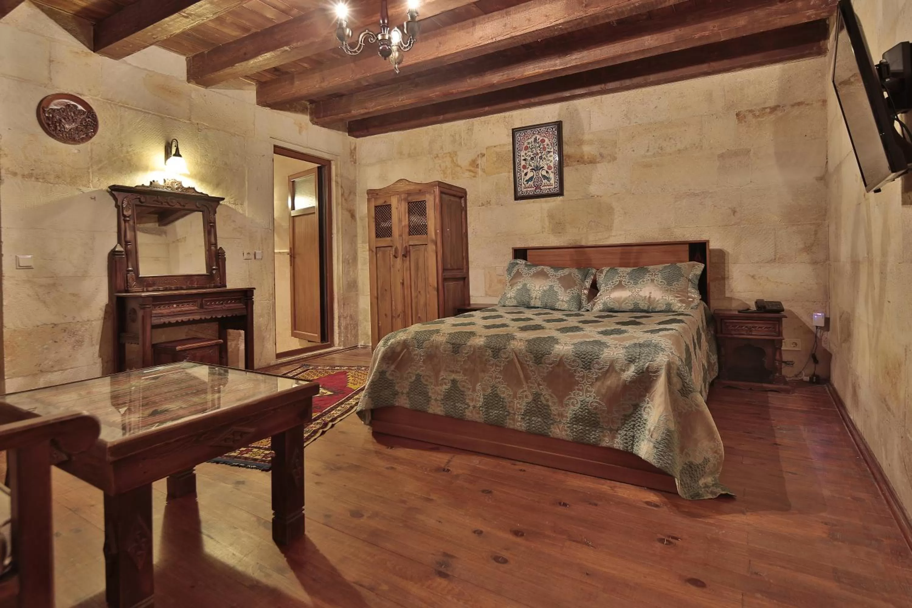 Other, Bed in Shoestring Cave House