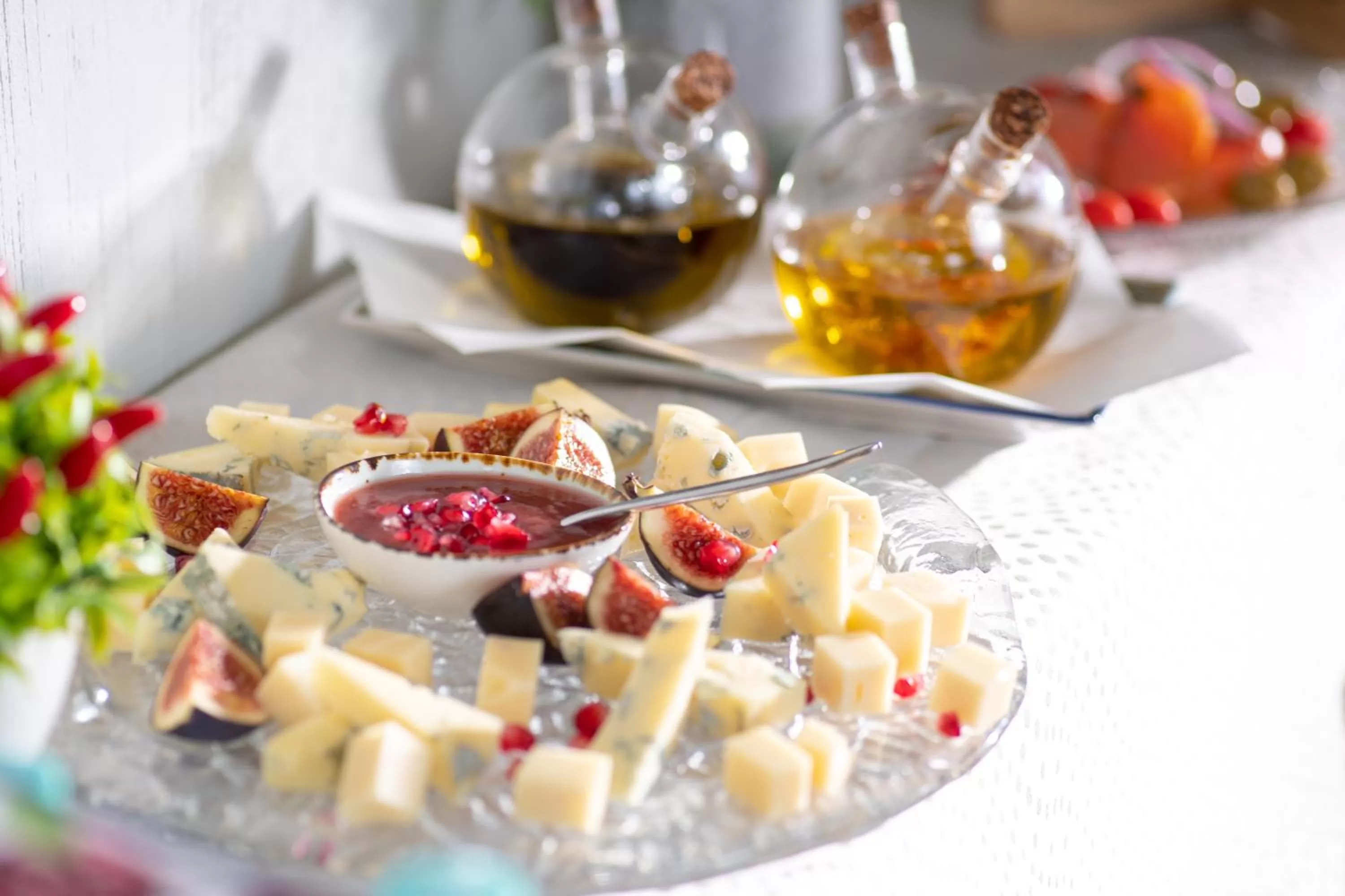 Restaurant/places to eat in Campeador Inn