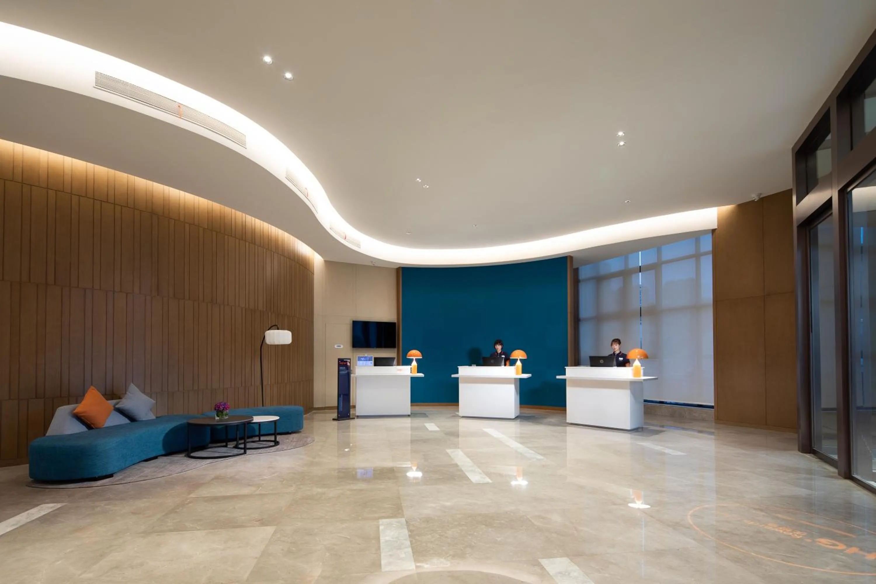 Lobby or reception in Holiday Inn Express Chengdu Longquanyi North by IHG