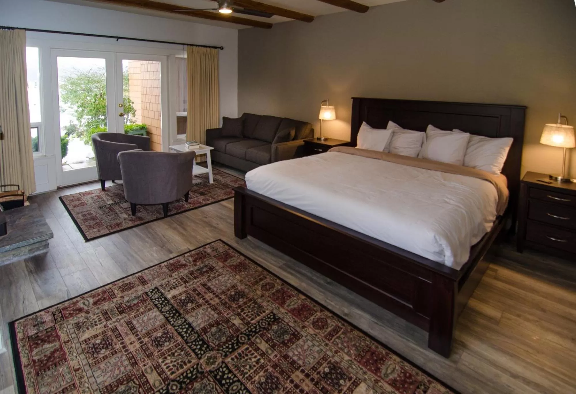 Bed in Galiano Oceanfront Inn & Spa