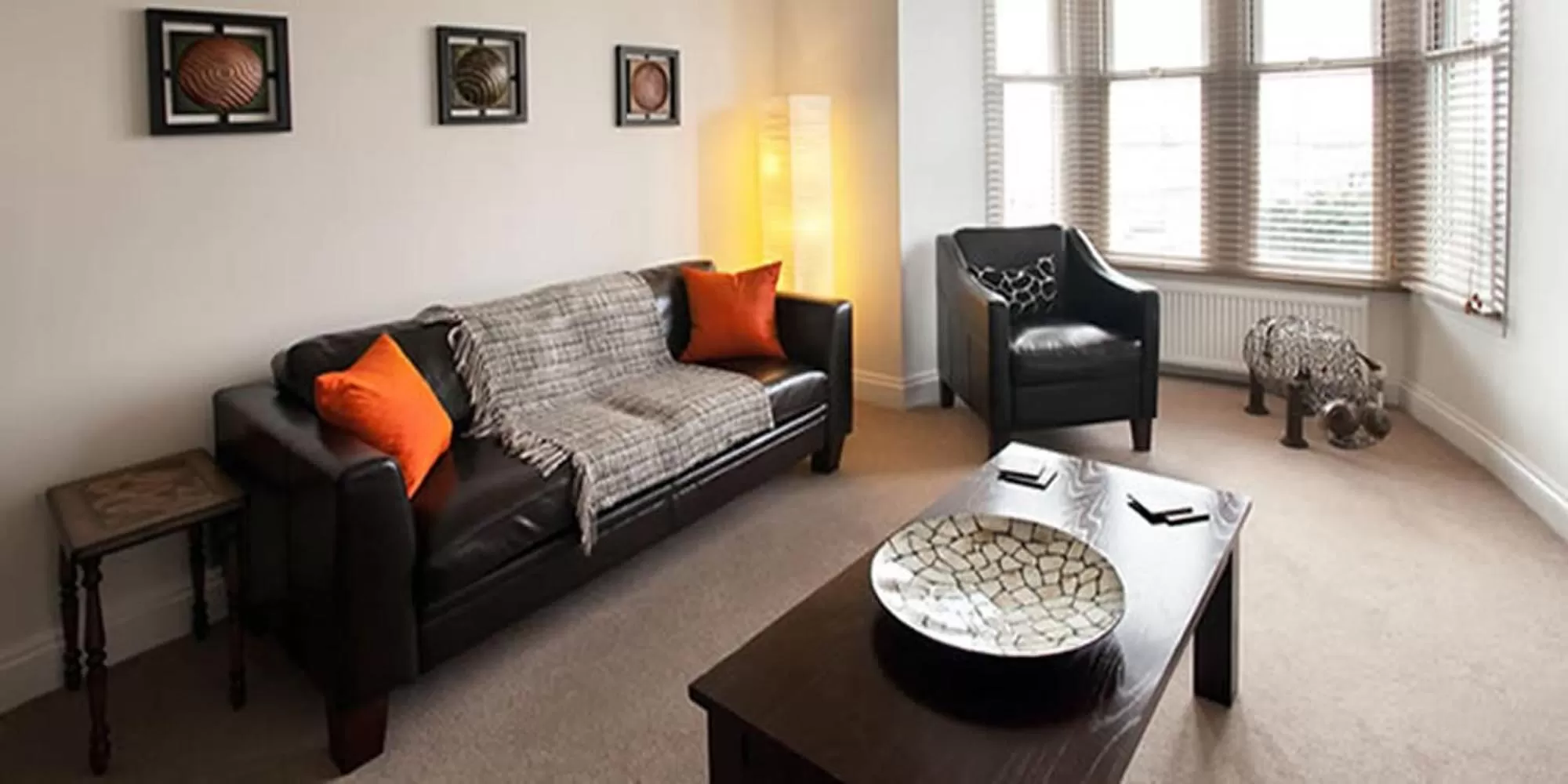 Day in Victoria Mansions Hotel Apartments