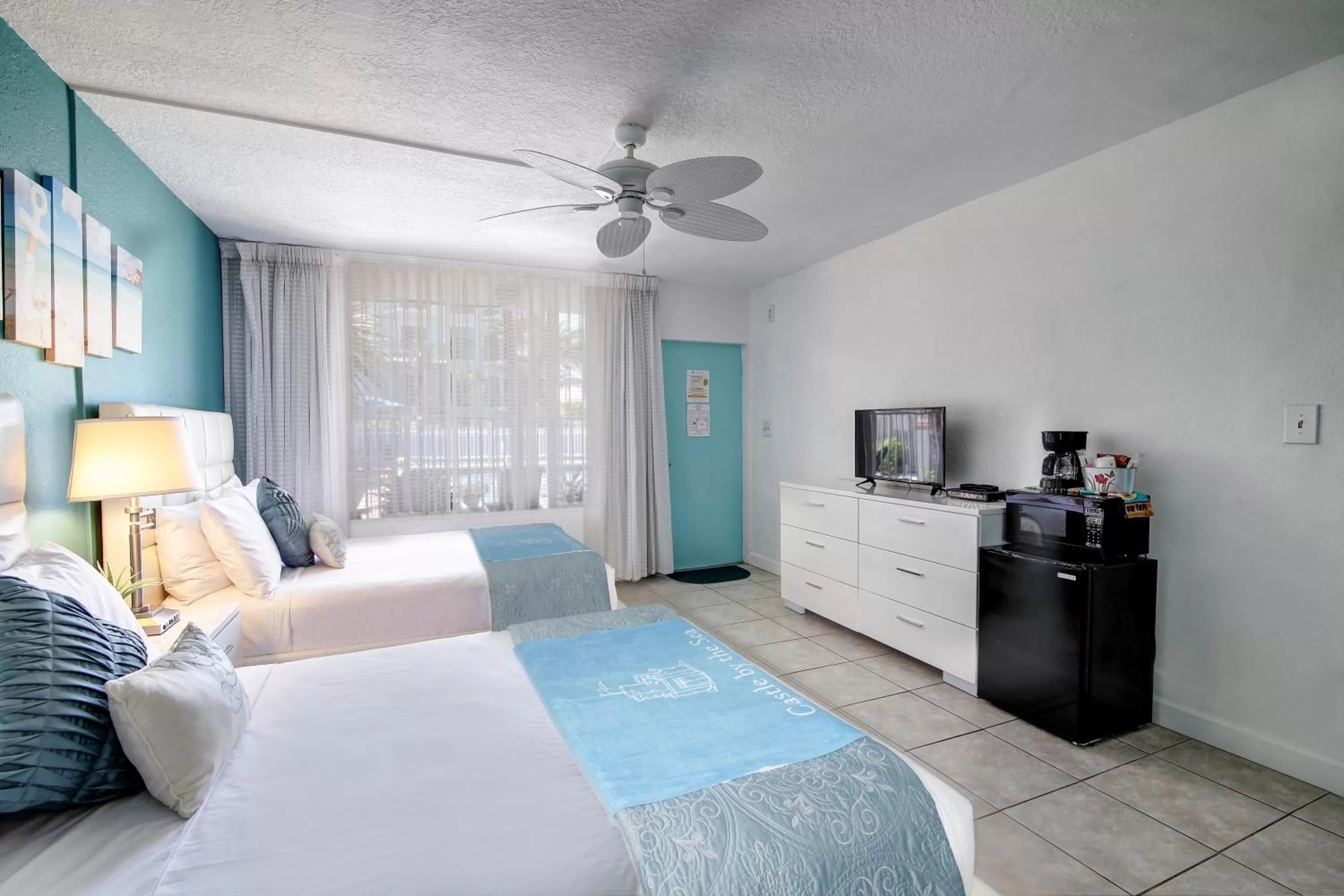 Photo of the whole room in Castle by the Sea Motel