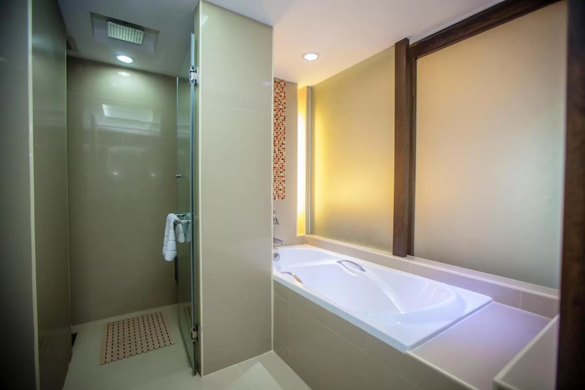 Shower in Chiangmai Grandview Hotel & Convention Center