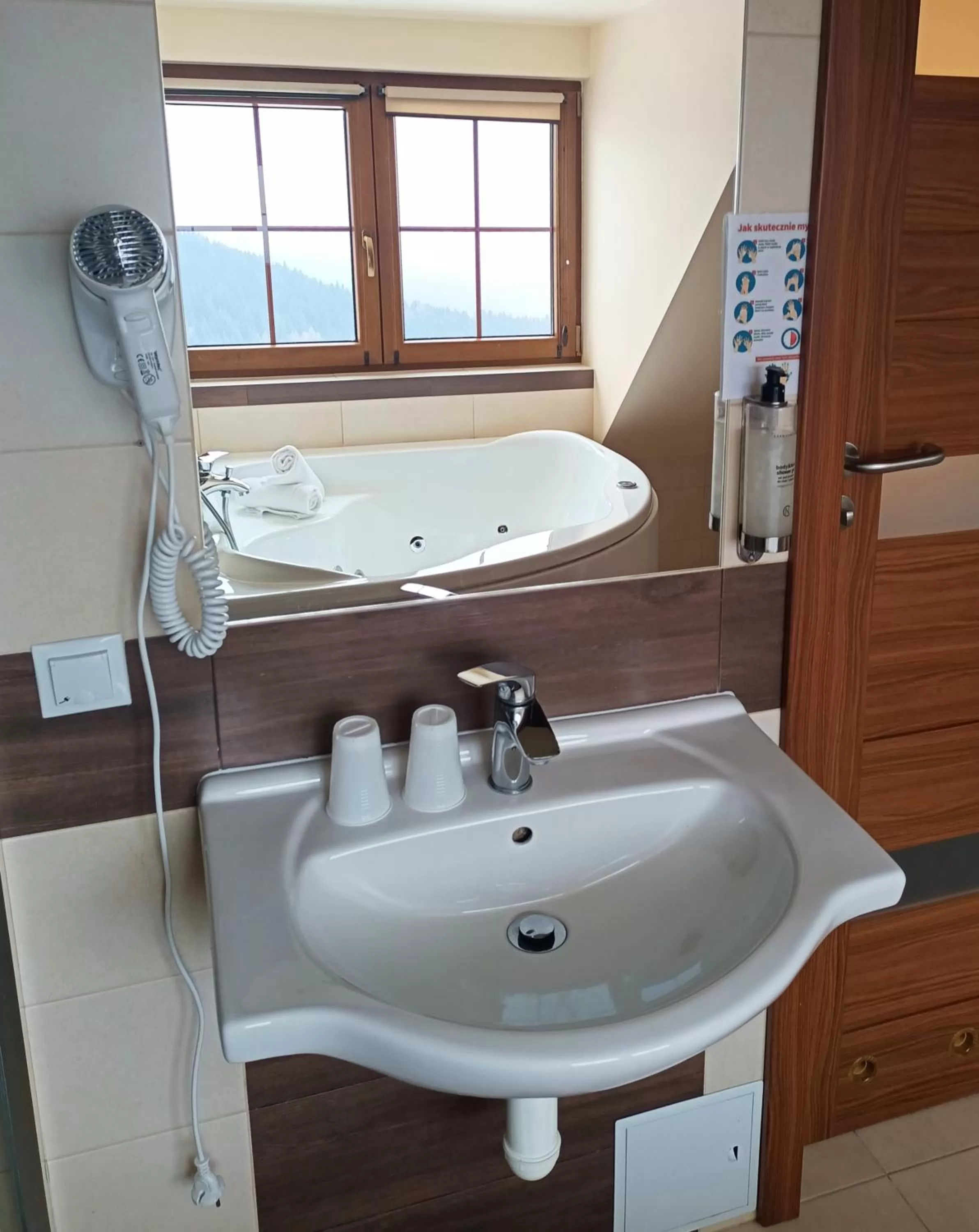 Bathroom in Hotel Beskidzki Raj Medical SPA