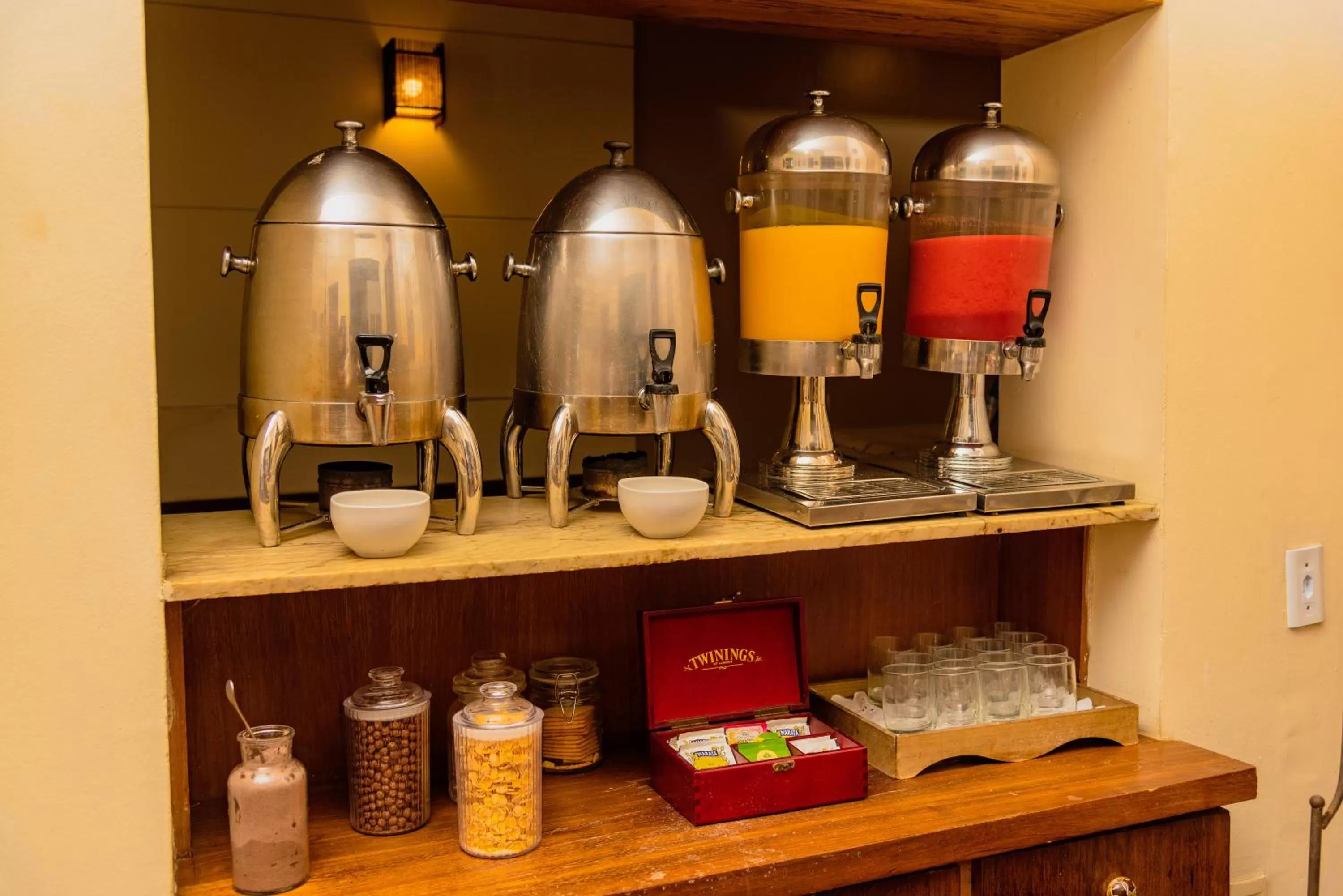 Food and drinks in Fortmar Hotel