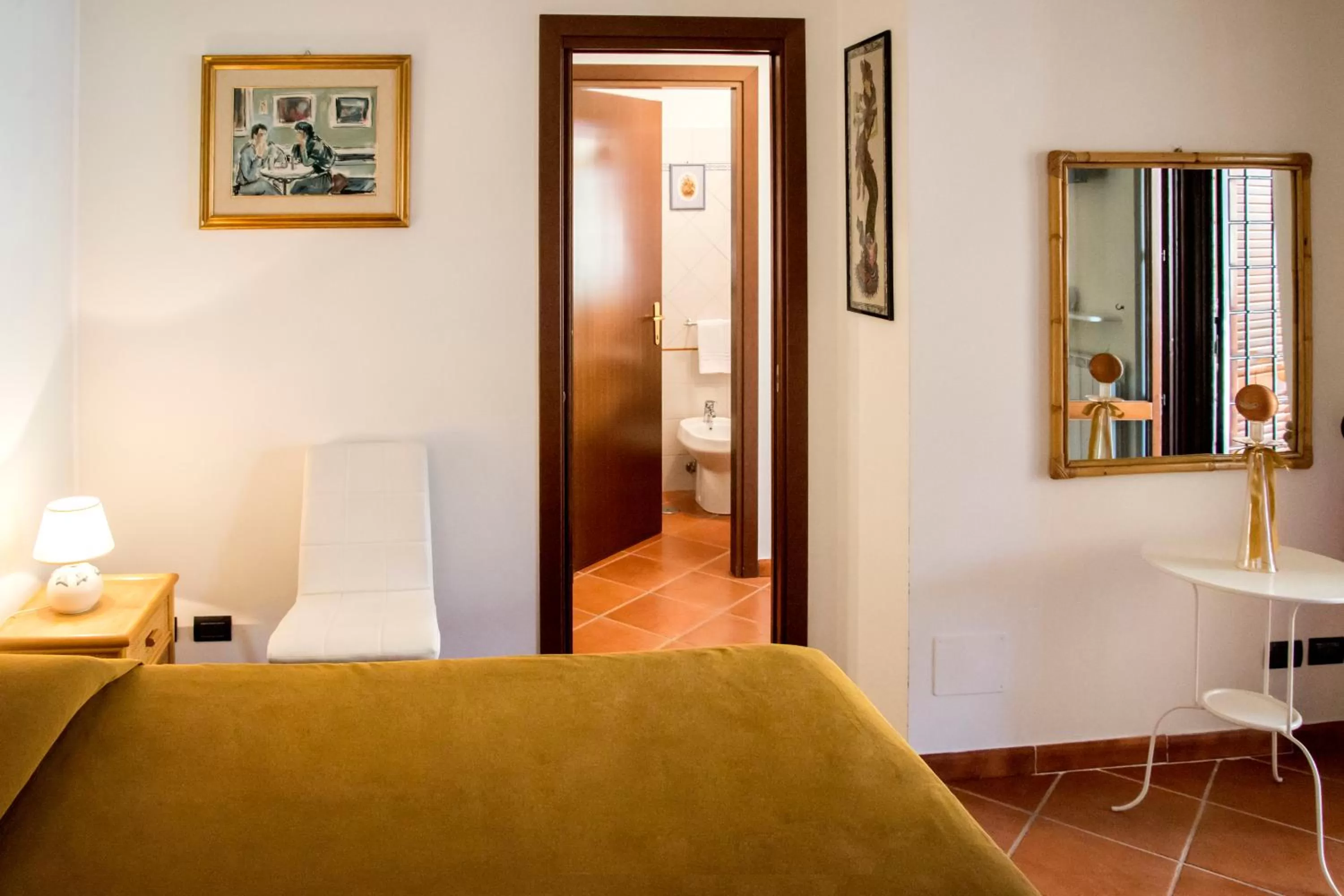 Photo of the whole room, Bed in L'Albicocco