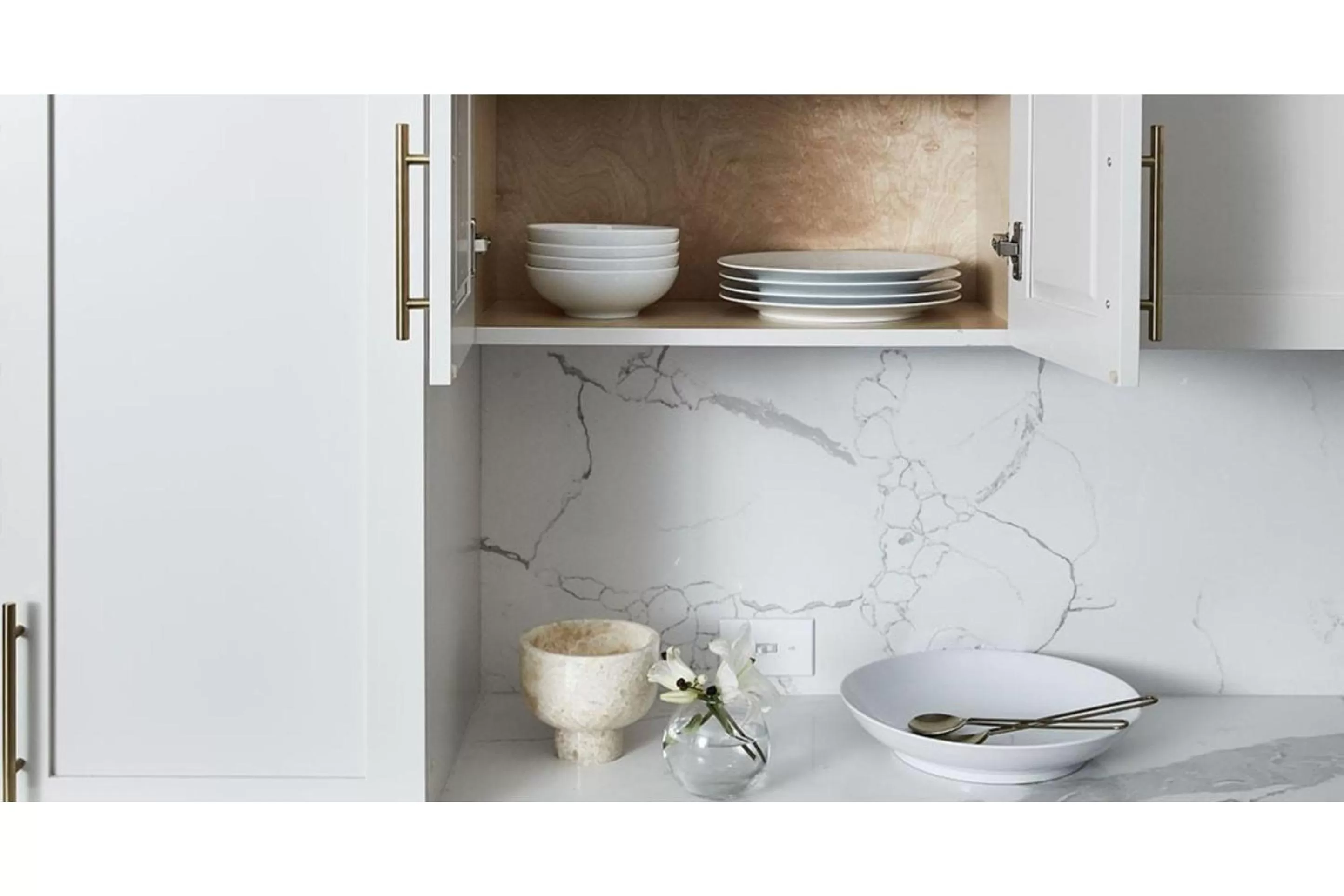 Kitchen or kitchenette, Bathroom in Roami at The Brandywine