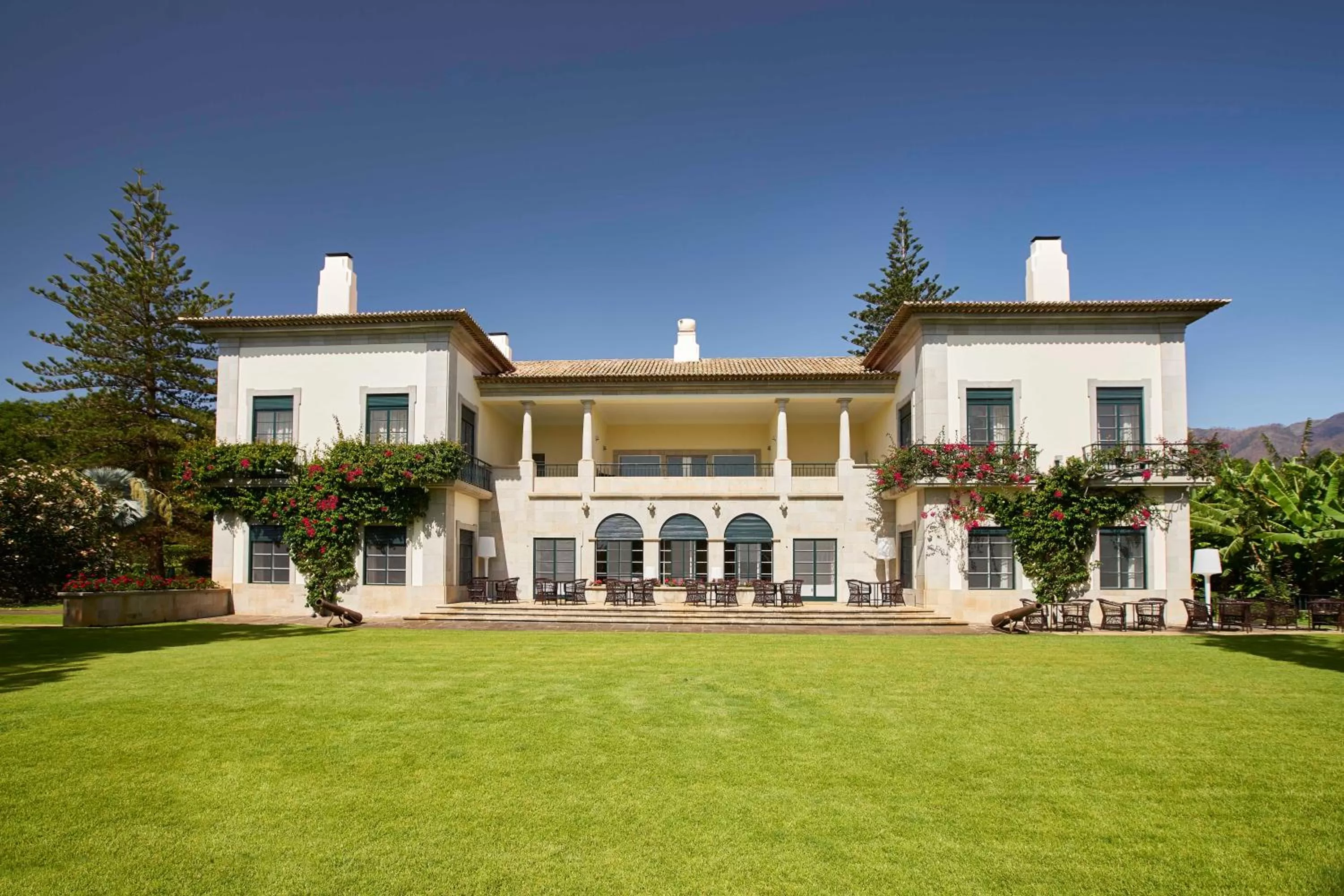 Area and facilities in Quinta da Casa Branca - Small Luxury Hotels of the World