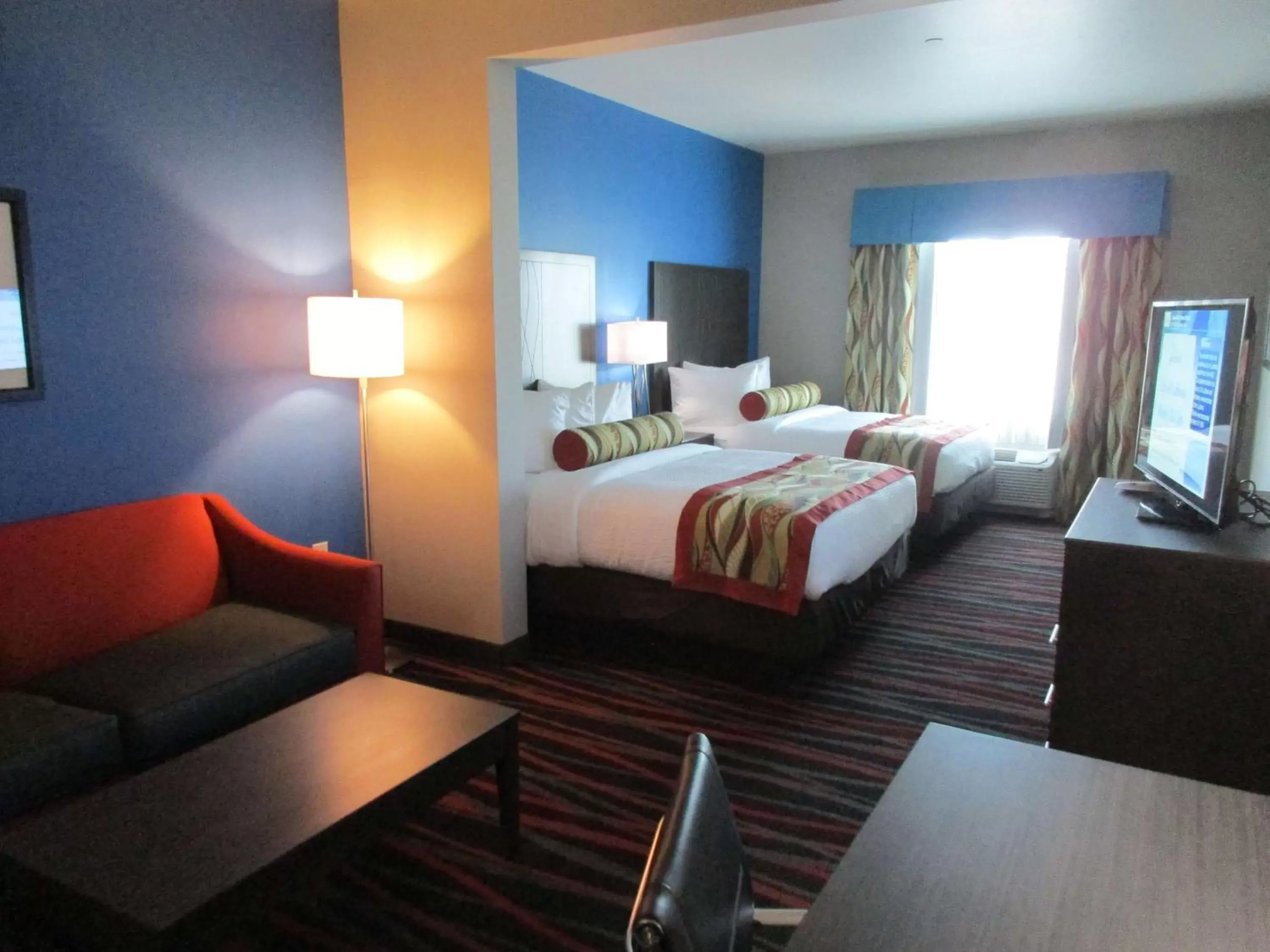 Queen Suite with Sofa Bed and Bath Tub - Disability Access in Best Western Plus Tech Medical Center Inn Queen Suite with Sofa Bed and Bath Tub - Disability Access in Best Western Plus Tech Medical Center Inn