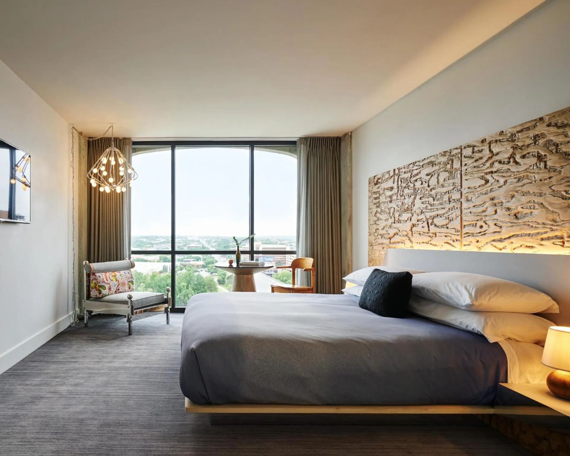 Photo of the whole room, Bed in The LINE Austin