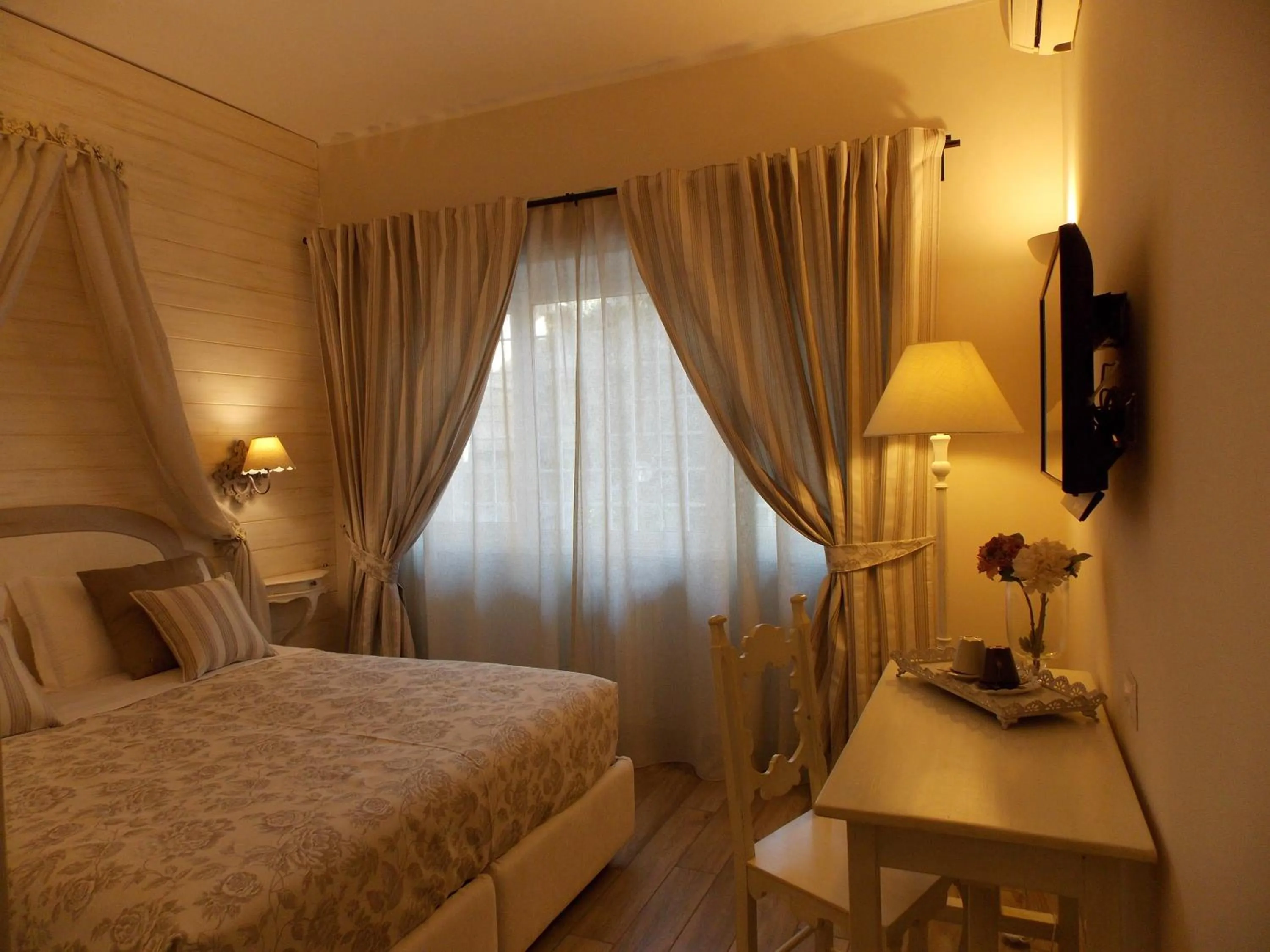 Bedroom, Bed in Casa Tua Vaticano Guest House