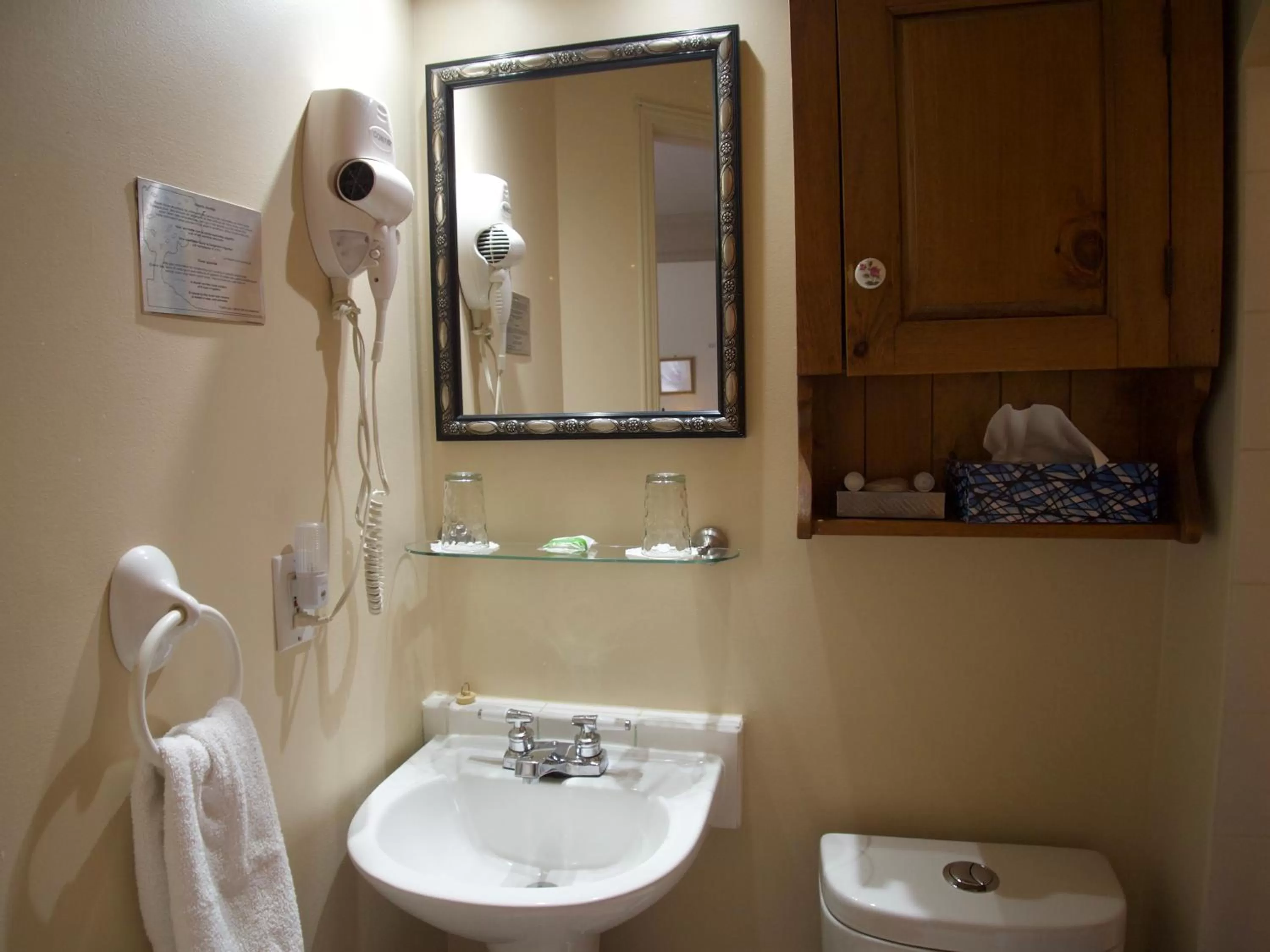 Bathroom in Au Manoir de la rue Merry
