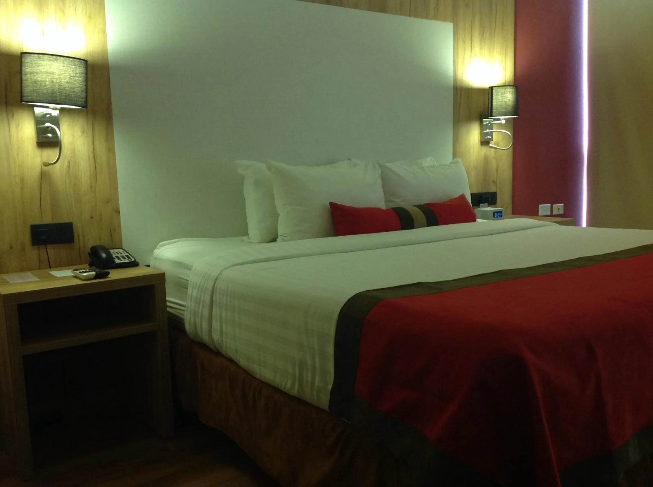 Bedroom, Bed in Ramada by Wyndham Panama Via Argentina