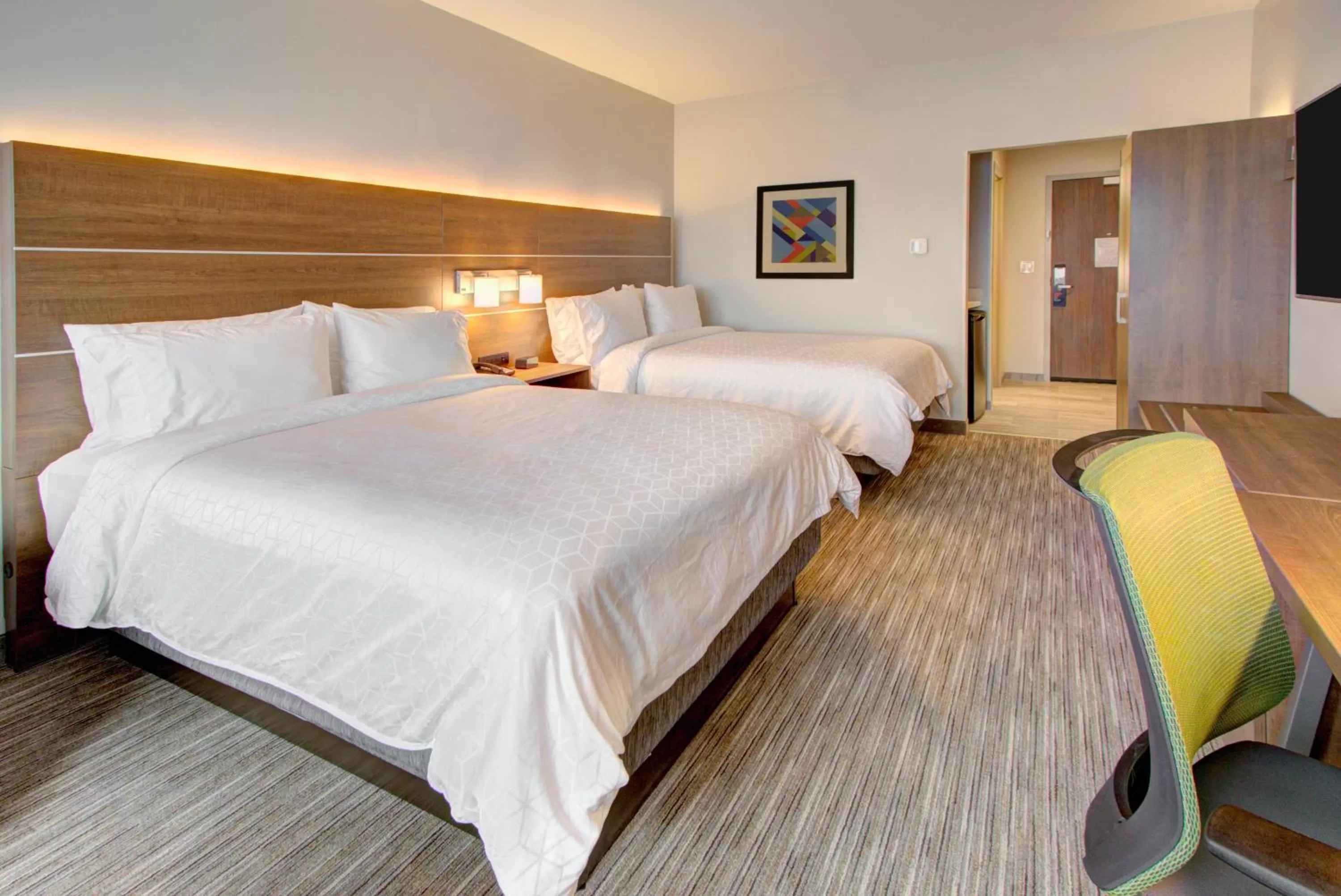 Photo of the whole room, Bed in Holiday Inn Express & Suites Charlotte Southwest by IHG