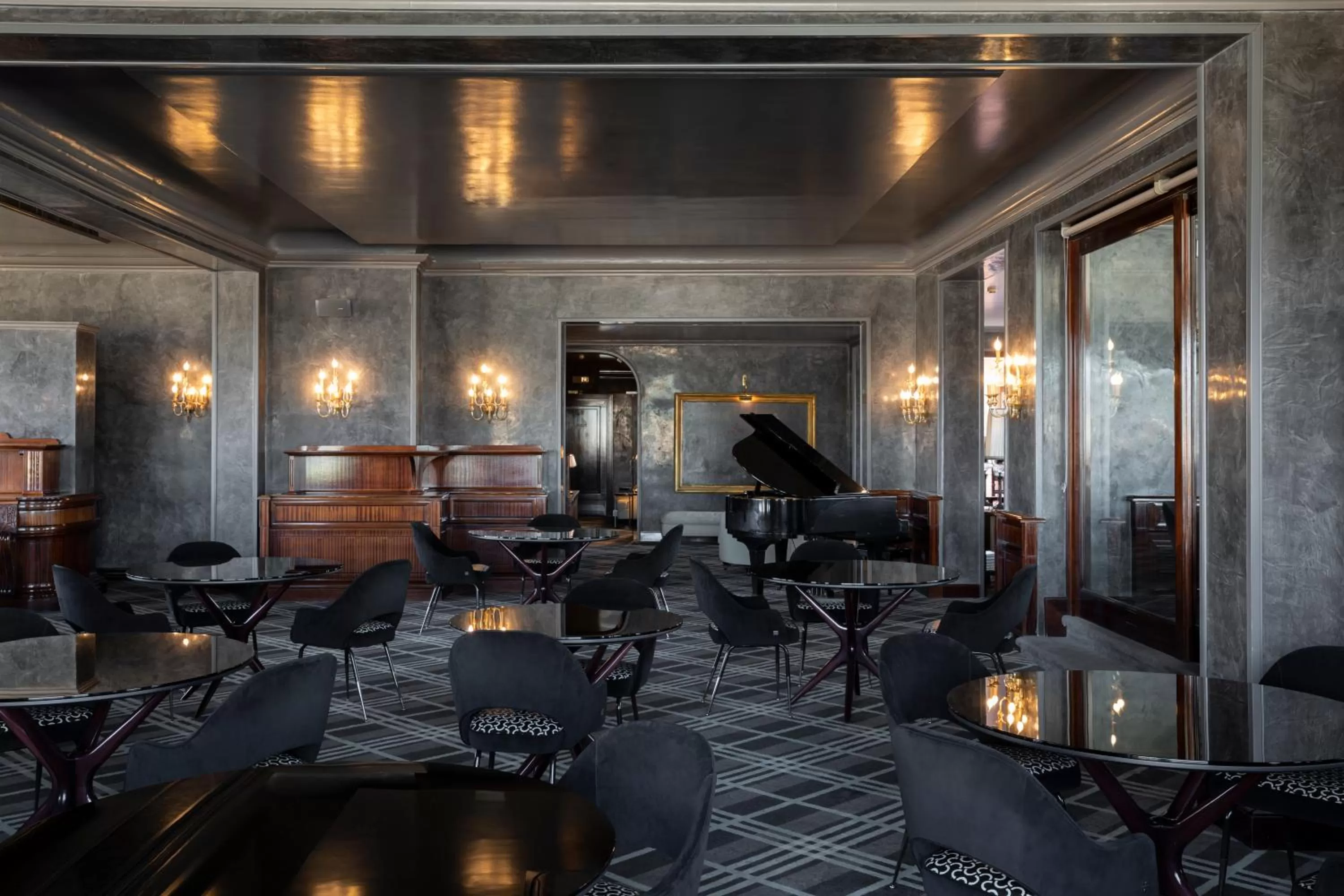 Restaurant/places to eat in Grand Hotel Baglioni