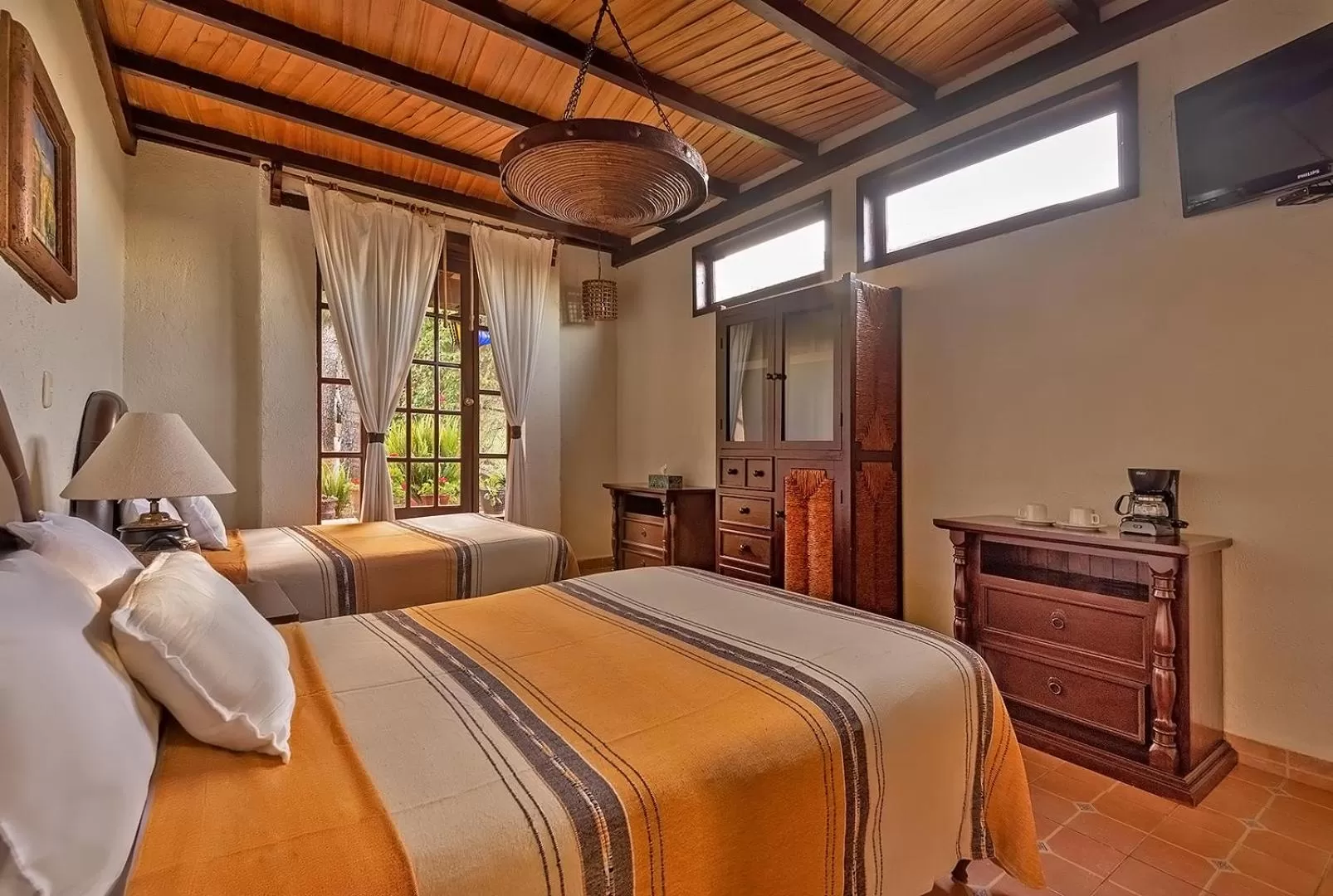 Photo of the whole room, Bed in Eco Hotel Ixhi