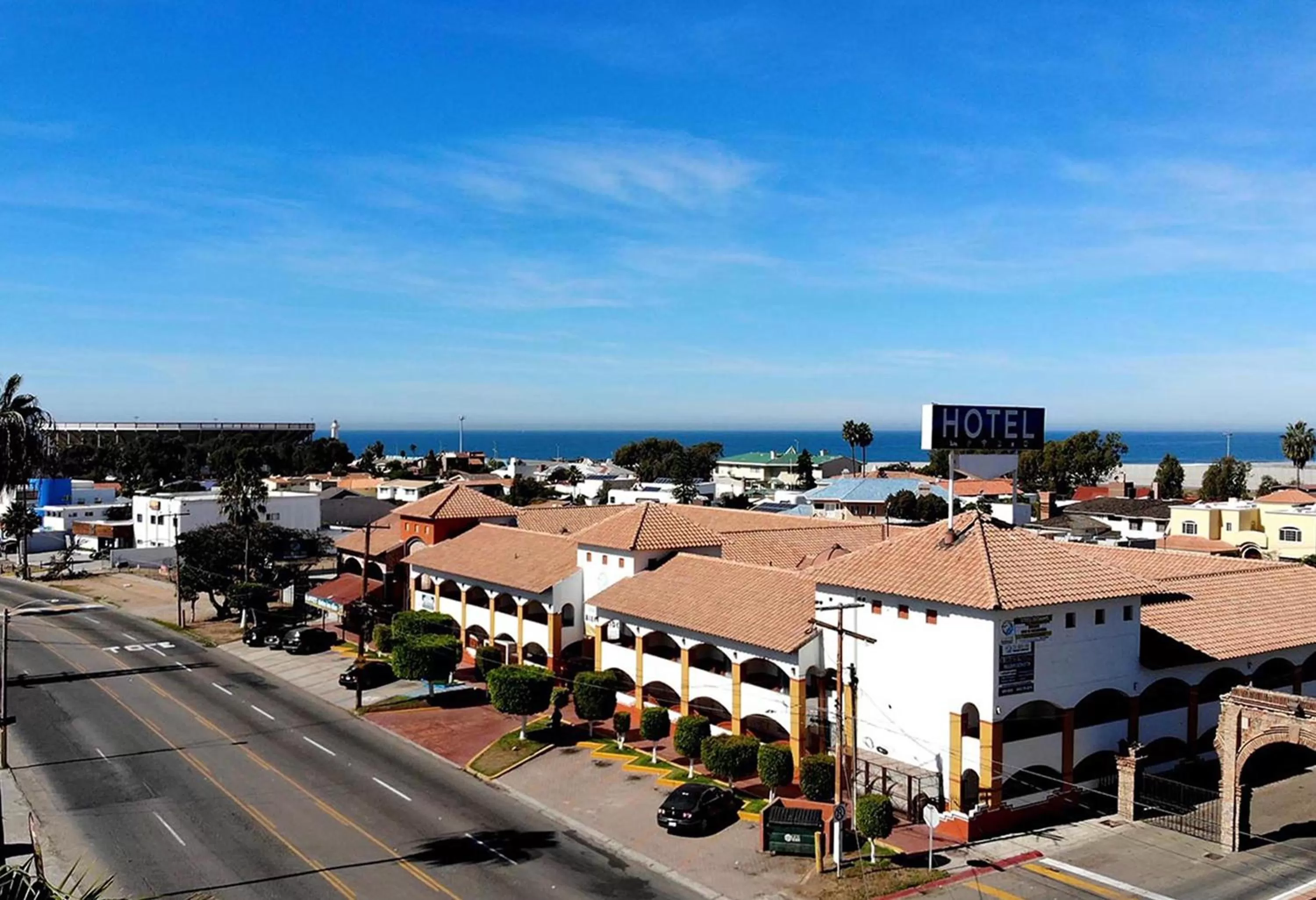 Property building in Del Mar Inn Playas