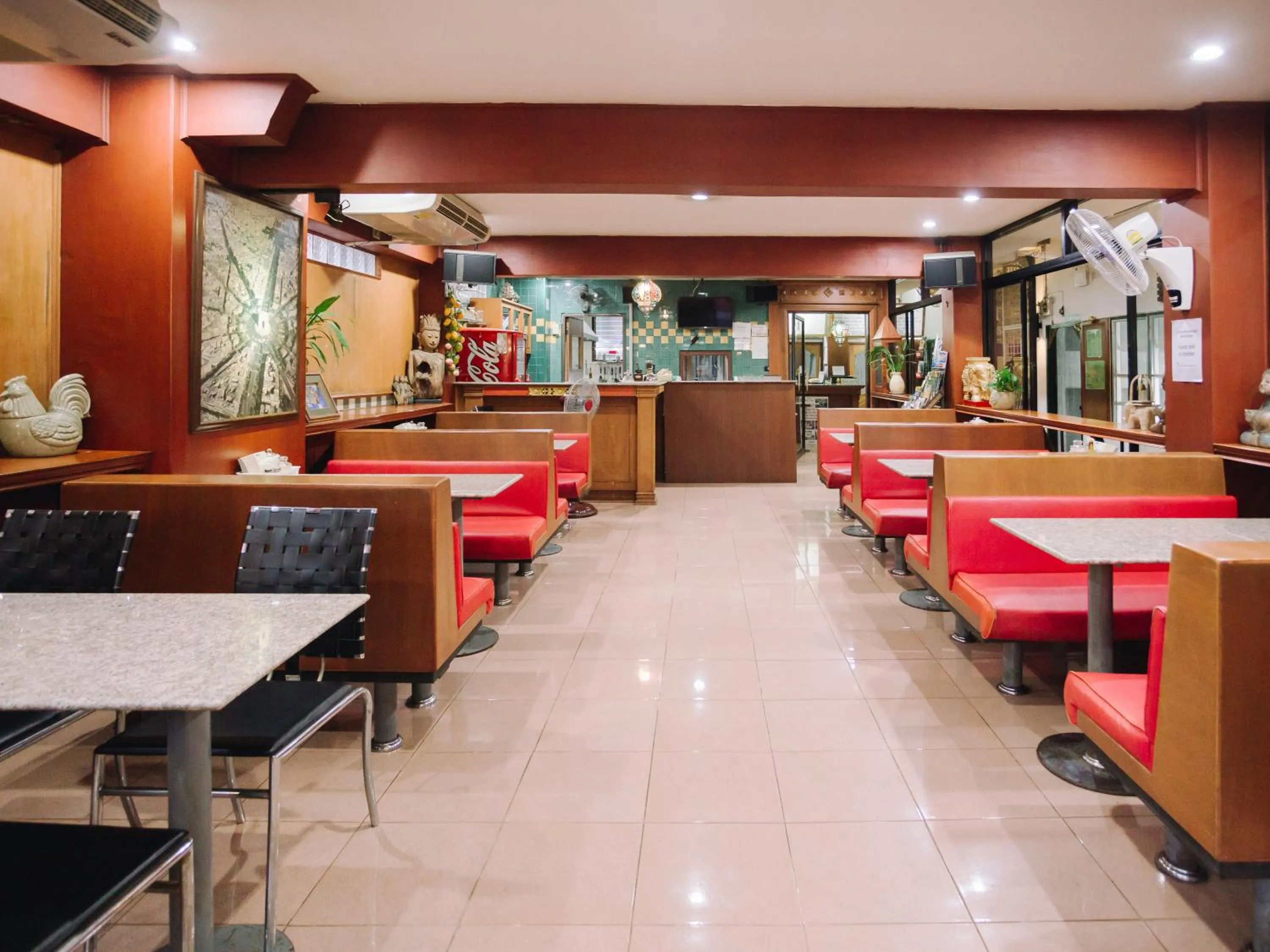 Restaurant/places to eat in Rendezvous Oldtown Chiangmai