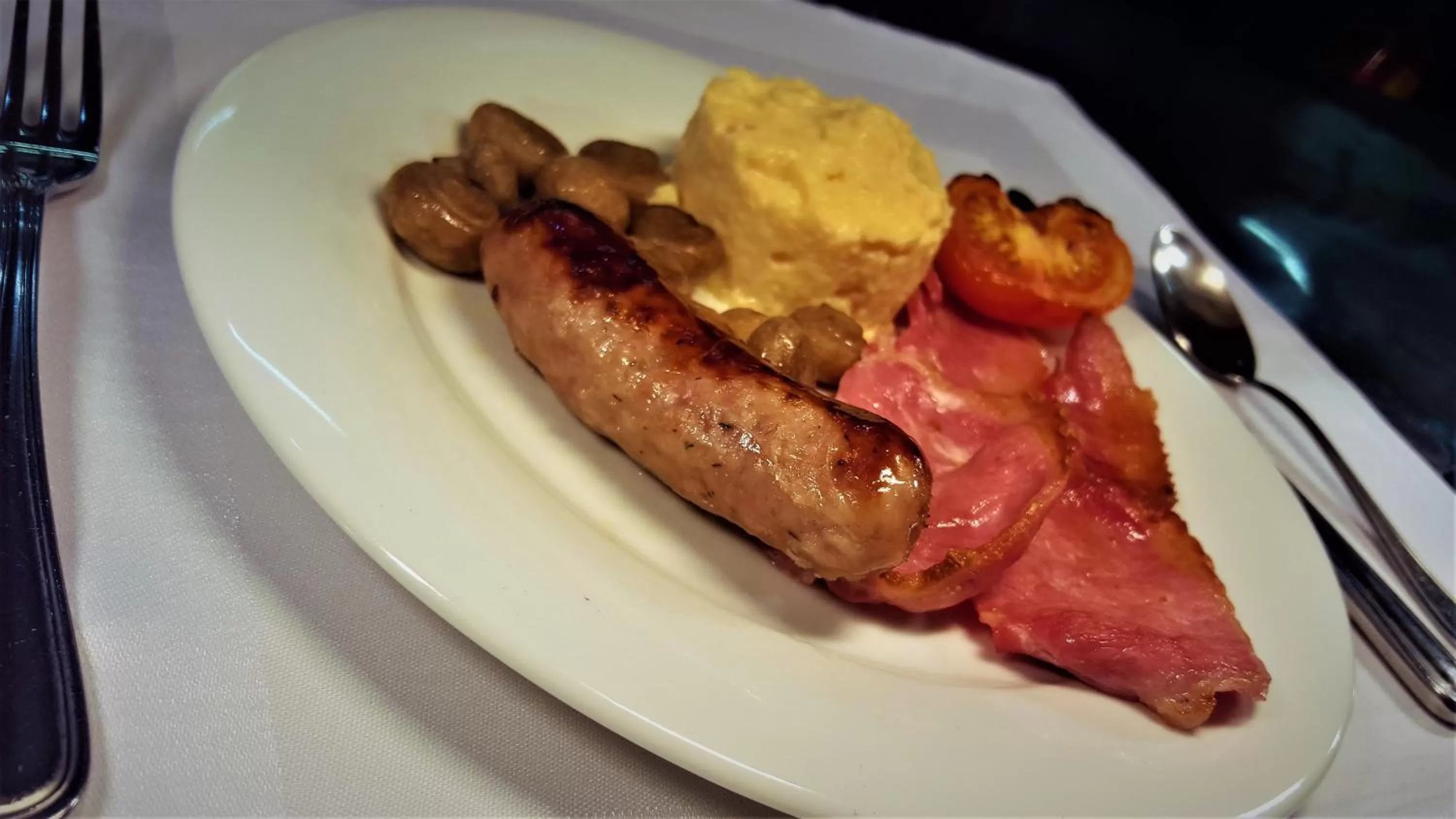 English/Irish breakfast in Marygreen Manor