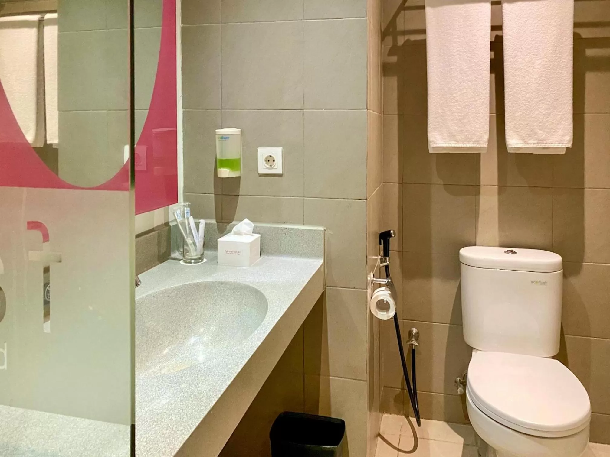 Bathroom in Fave Plus Hotel Palembang