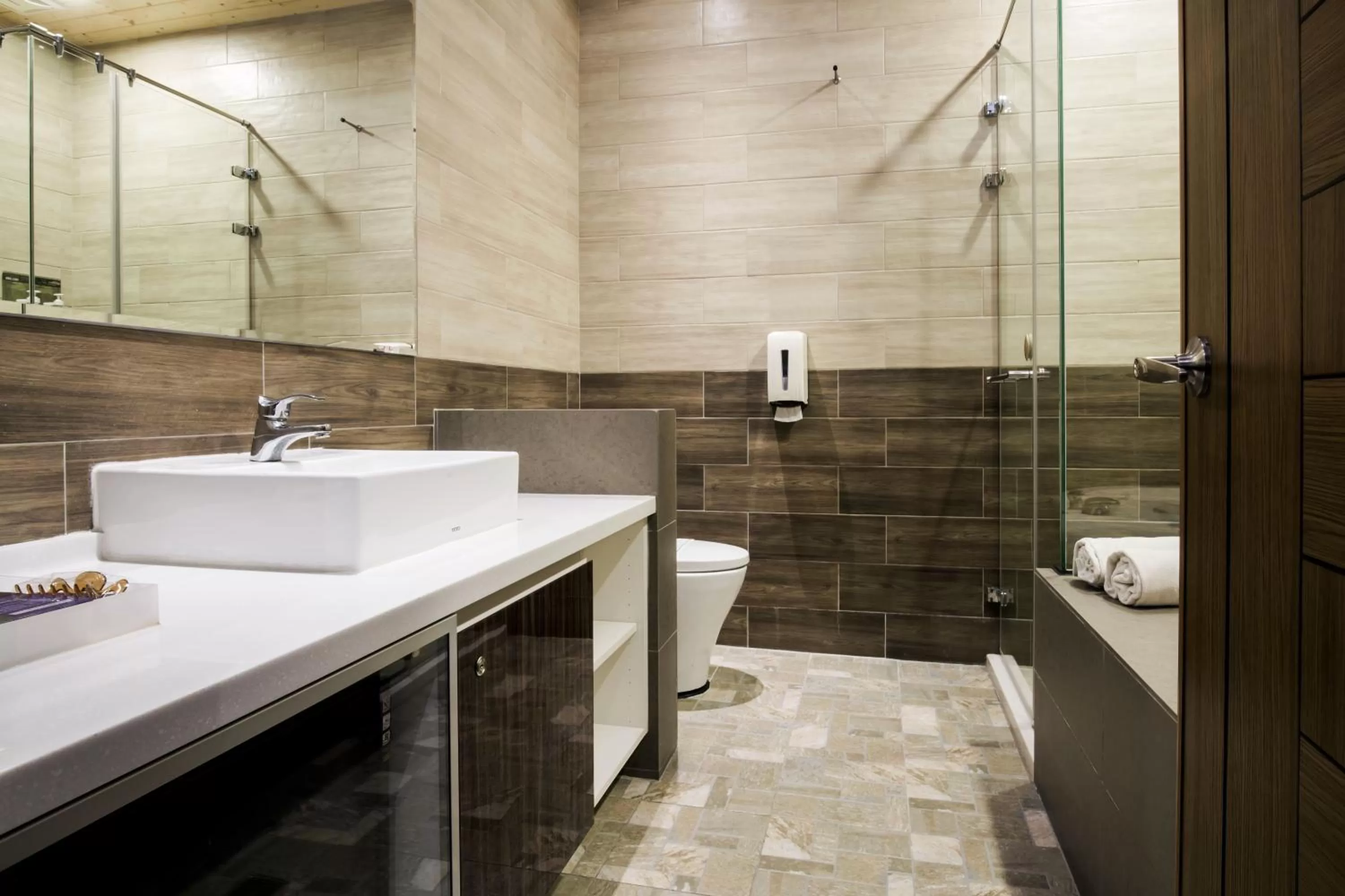 Bathroom in Duo Romance Hotel