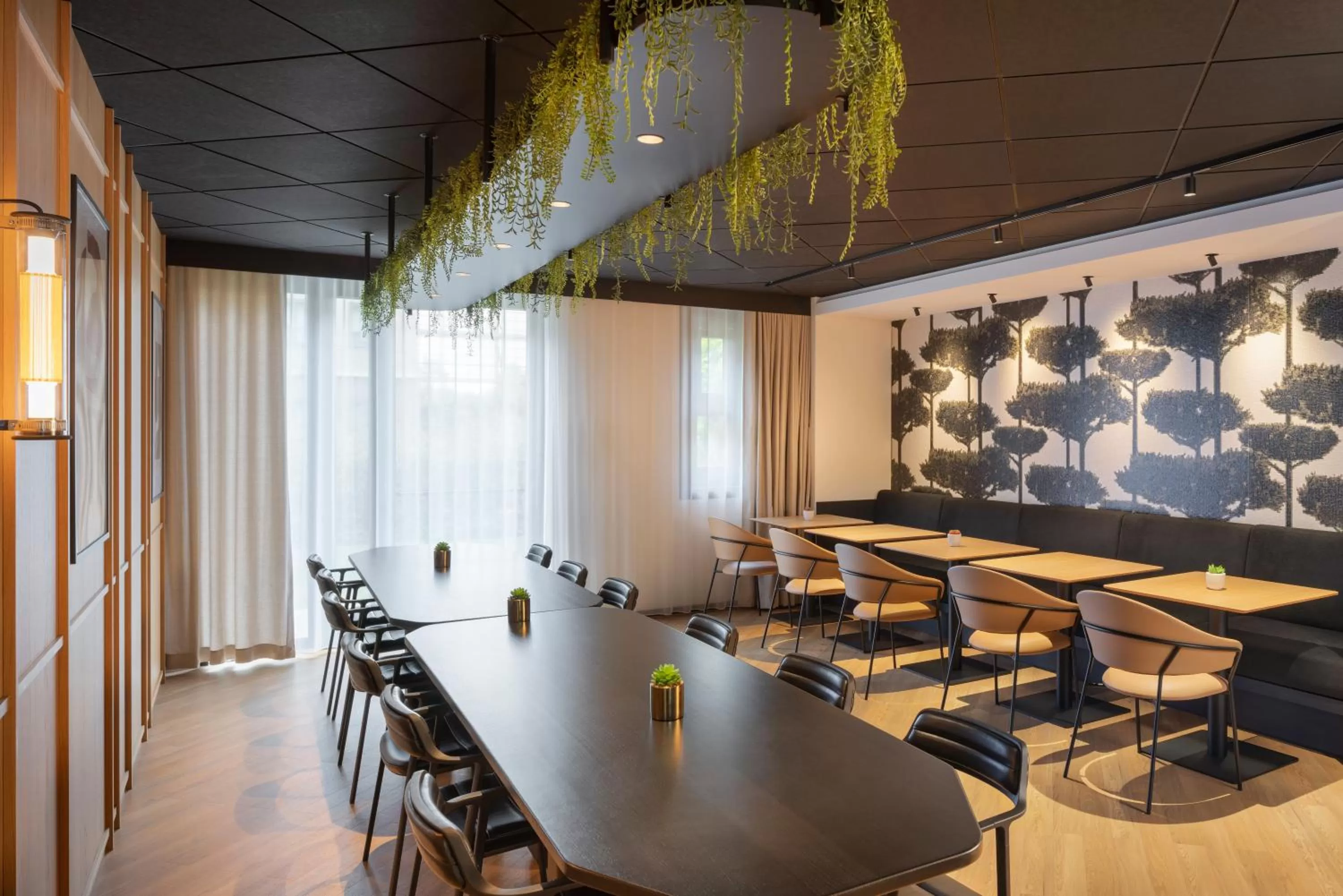 Breakfast in Novotel Suites Paris CDG Airport Villepinte