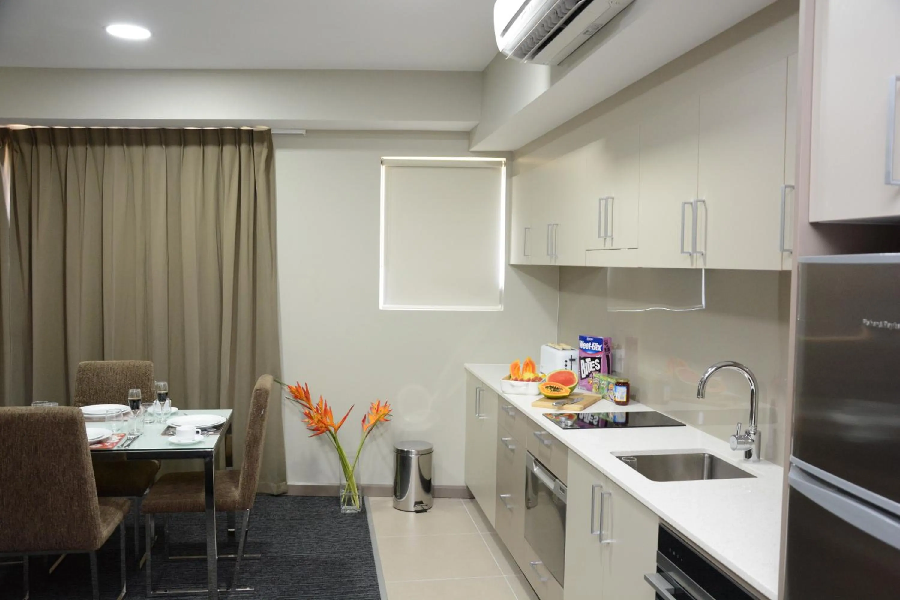 Kitchen or kitchenette in Ratsun Nadi Airport Apartment Hotel
