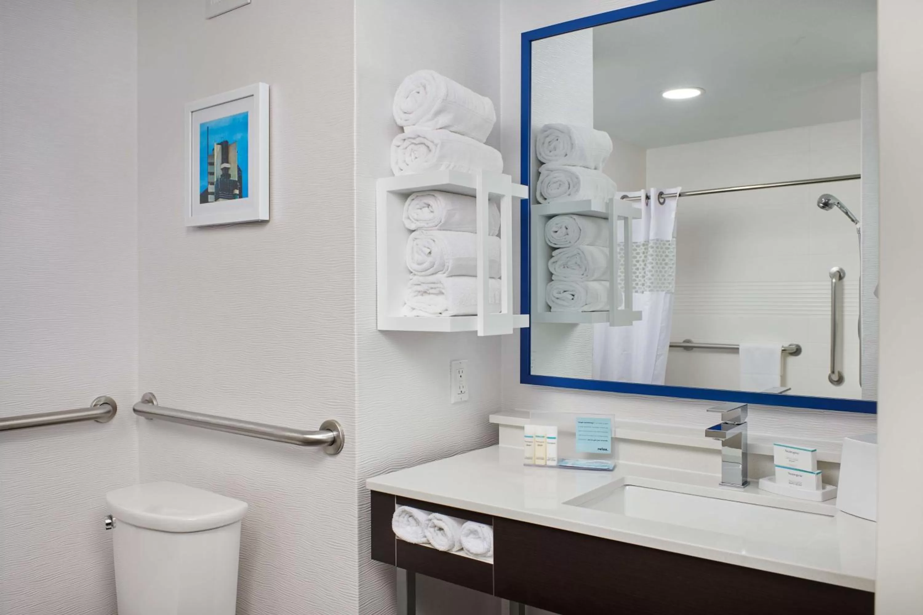 Bathroom in Hampton Inn Bartlesville