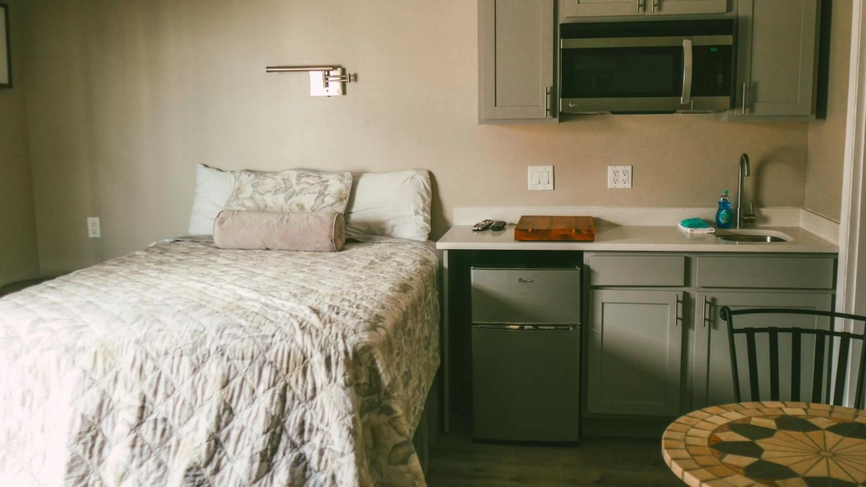 Bed in The Atlantic Motel