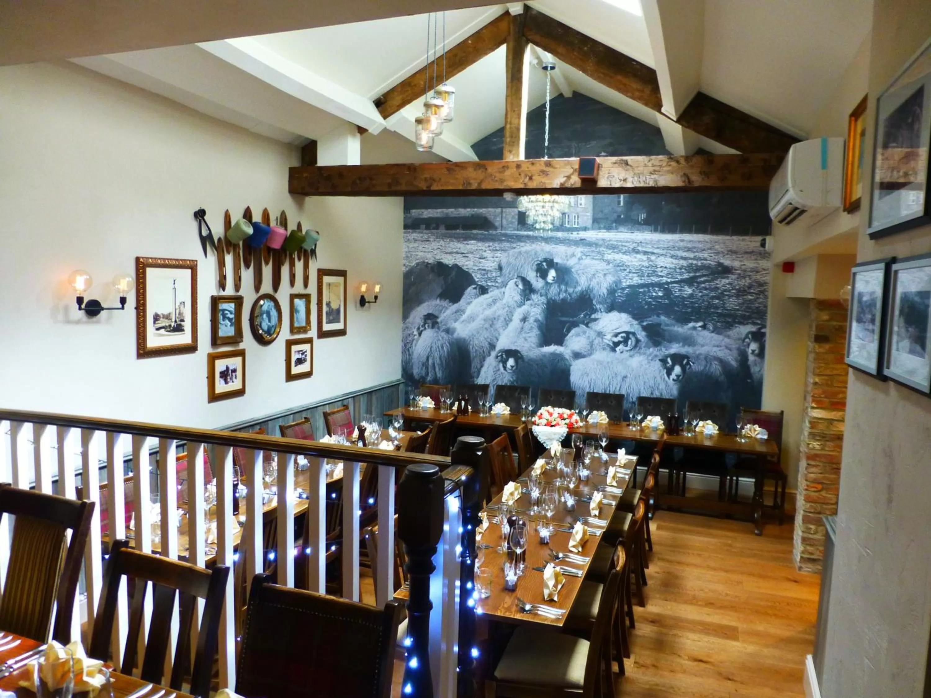 Restaurant/places to eat in The Woolly Sheep Inn